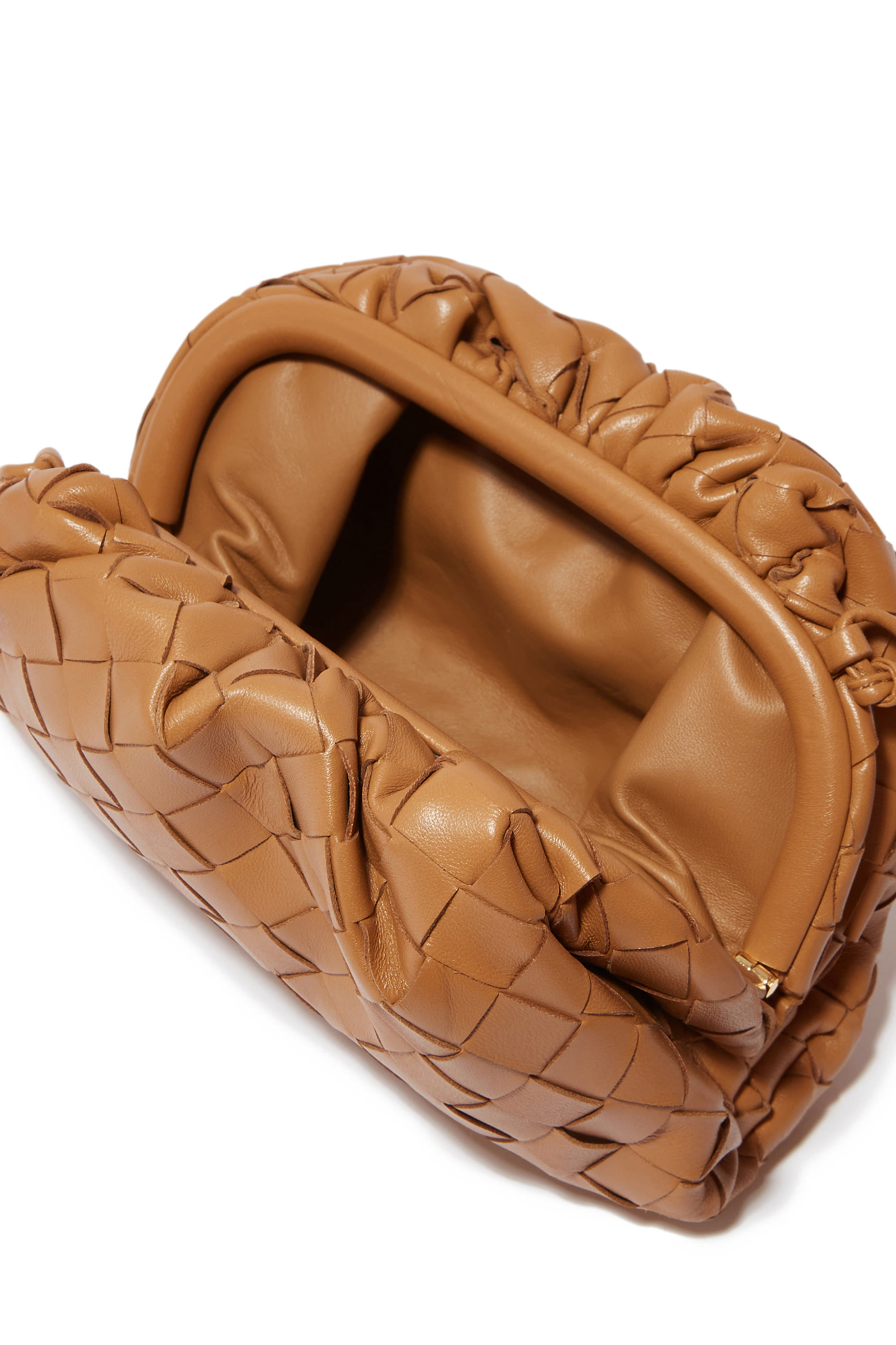 حقيبة صغيرة