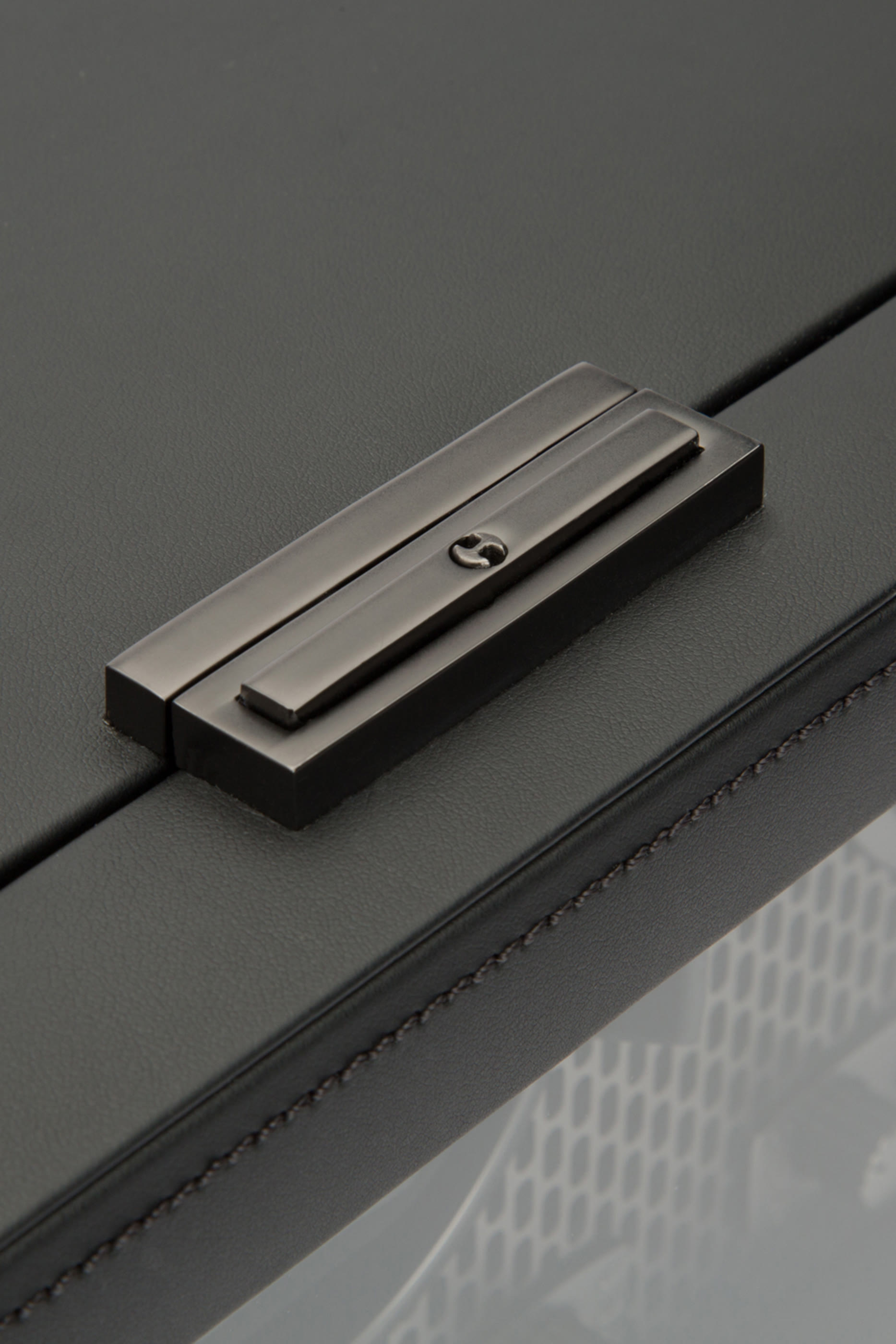 علبة أكسيس لتخزين 8 ساعات