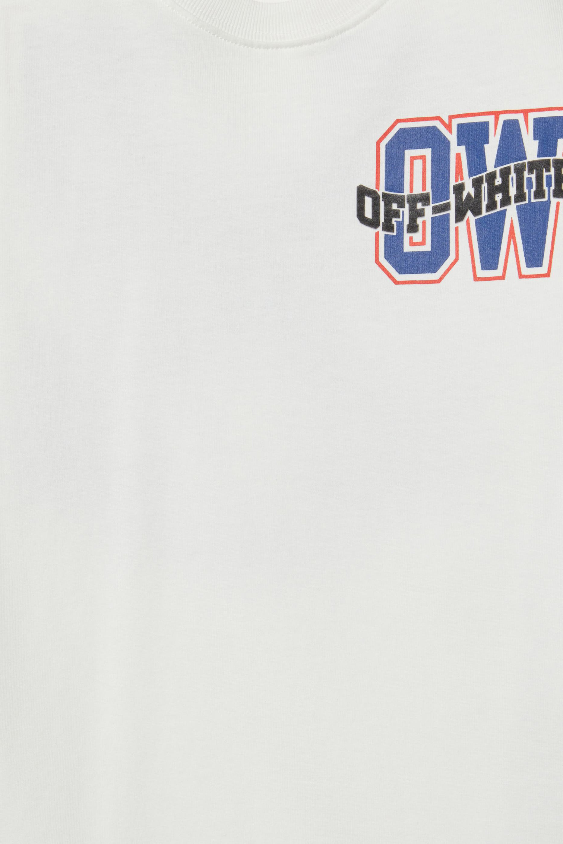 تيشيرت بنقشة شعار الماركة بتصميم جامعي للأطفال