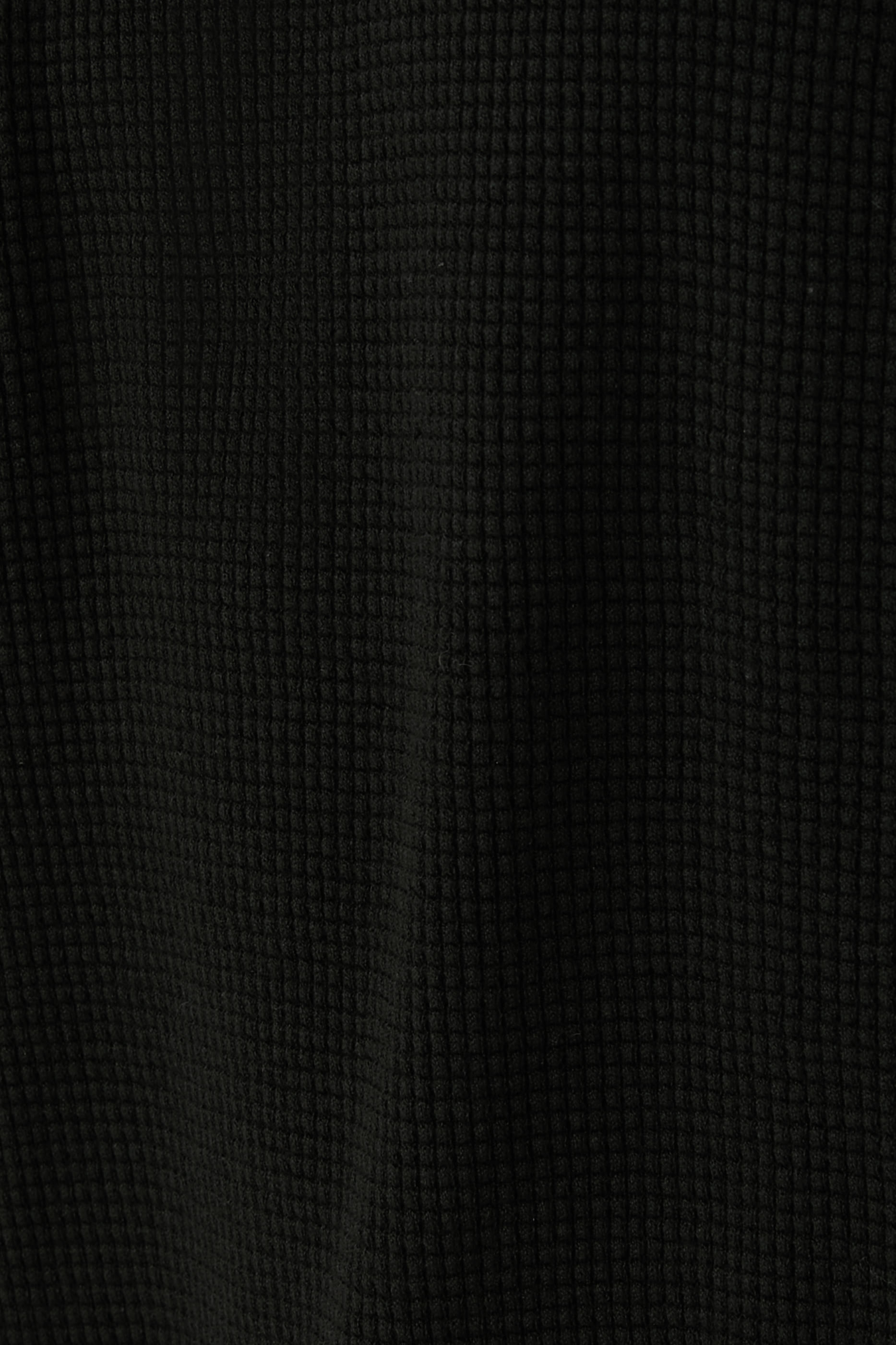 كنزة ناينتيز بياقة ضيقة وشعار الماركة نسيج متشابك