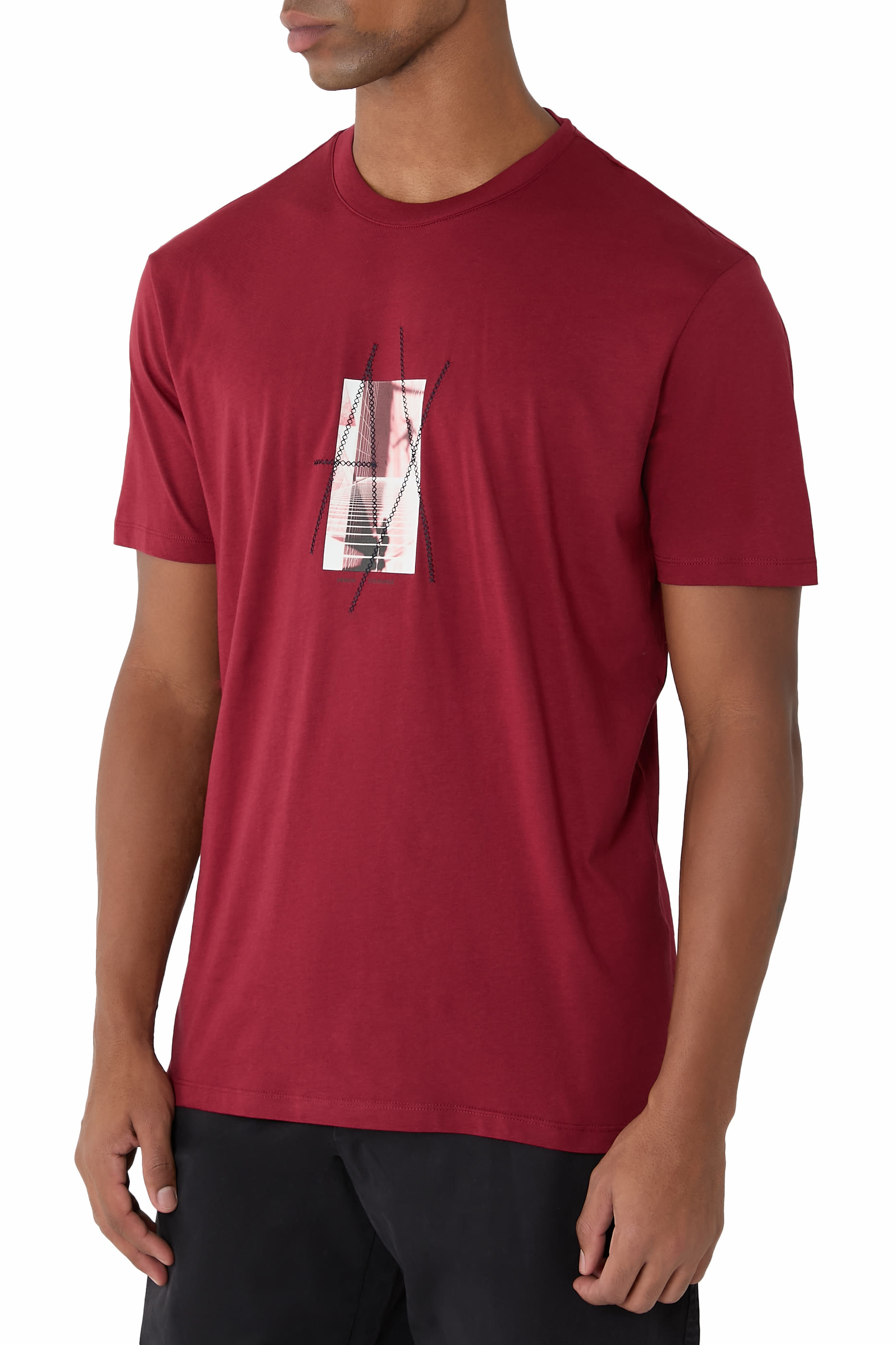  تيشيرت بقصة عادية مزين بطبعة غرافيكية