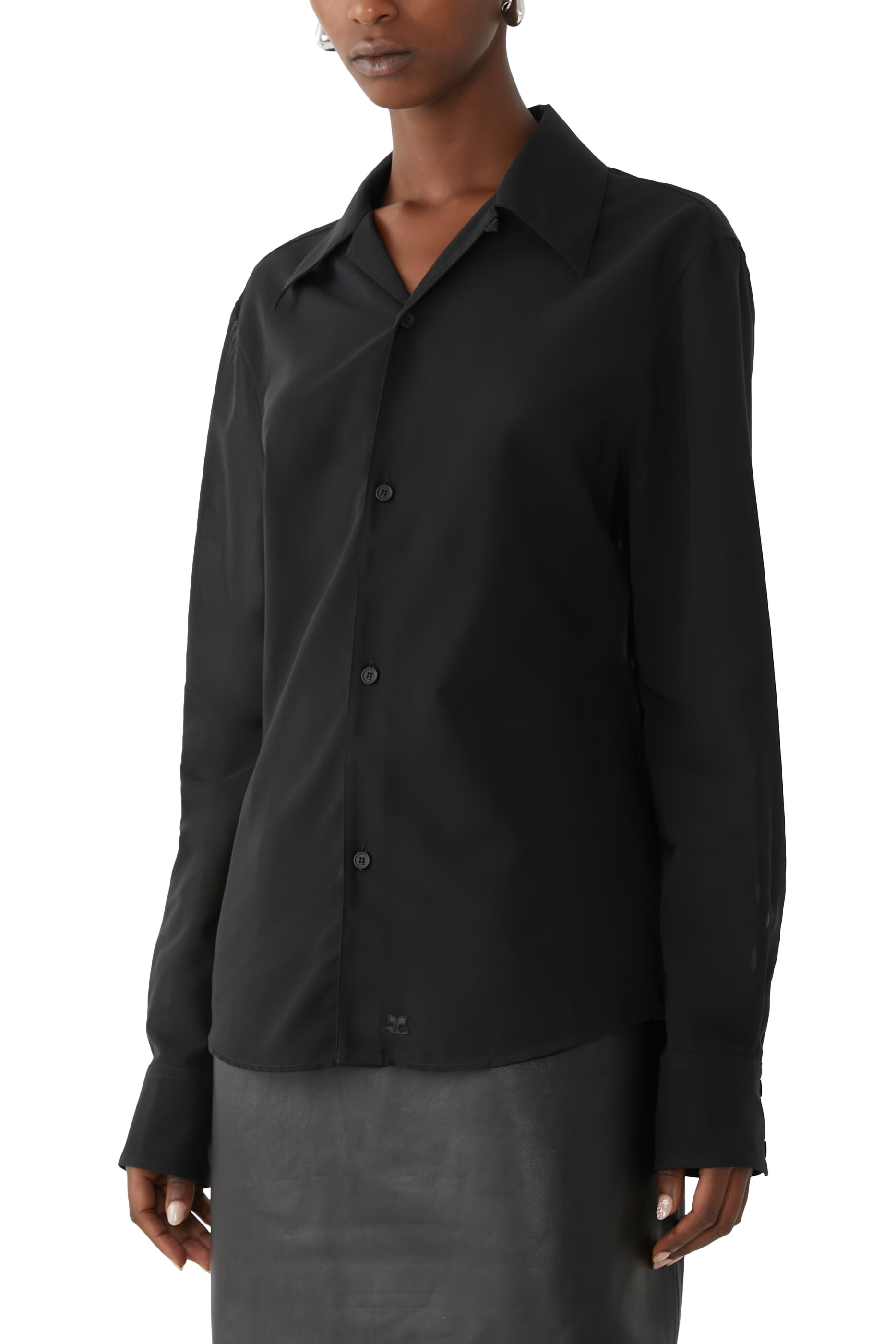 قميص بياقة مطوية