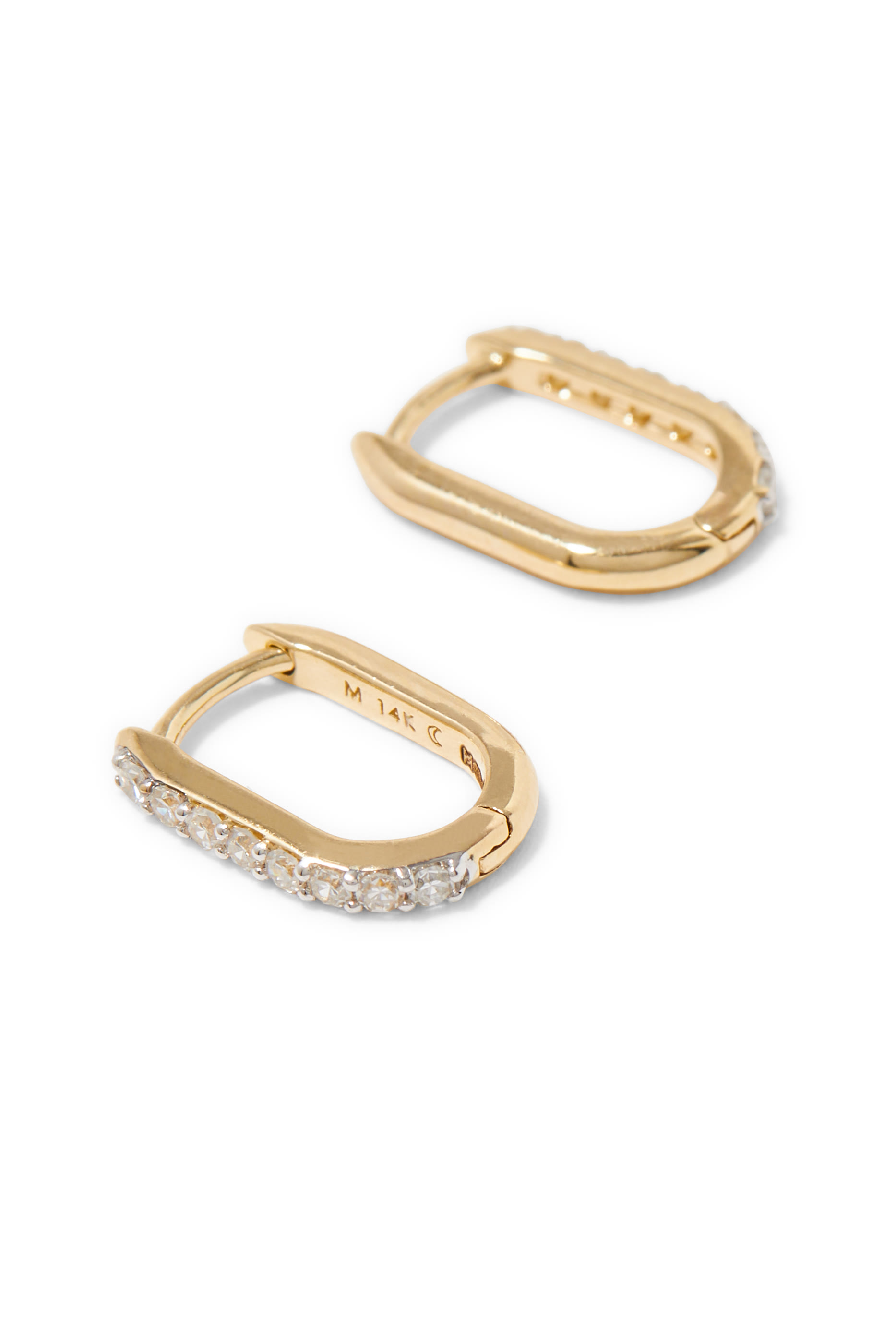 أقراط أوفيت دائرية صغيرة مرصعة بالماس