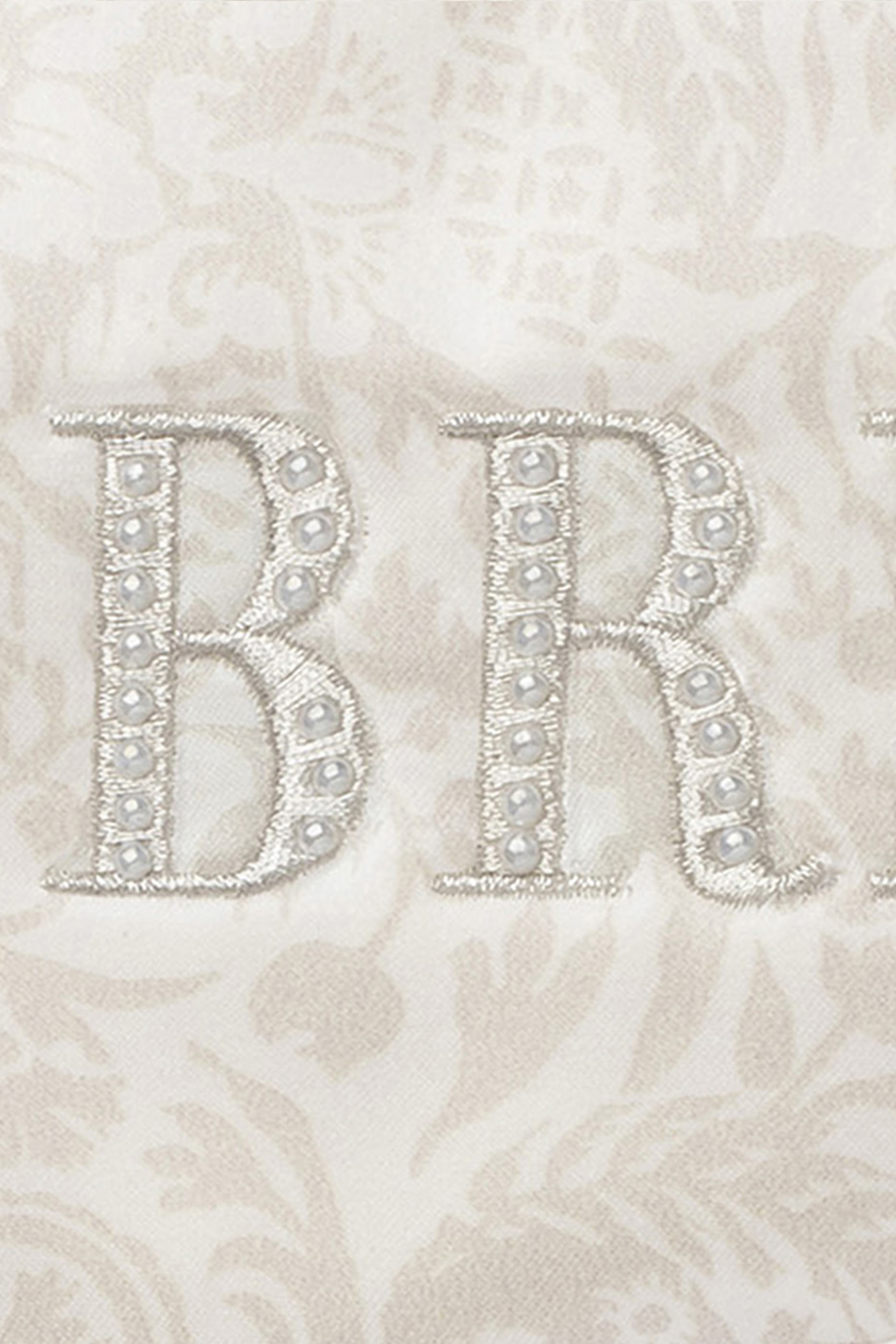 قناع نوم من تشكيلة العروس