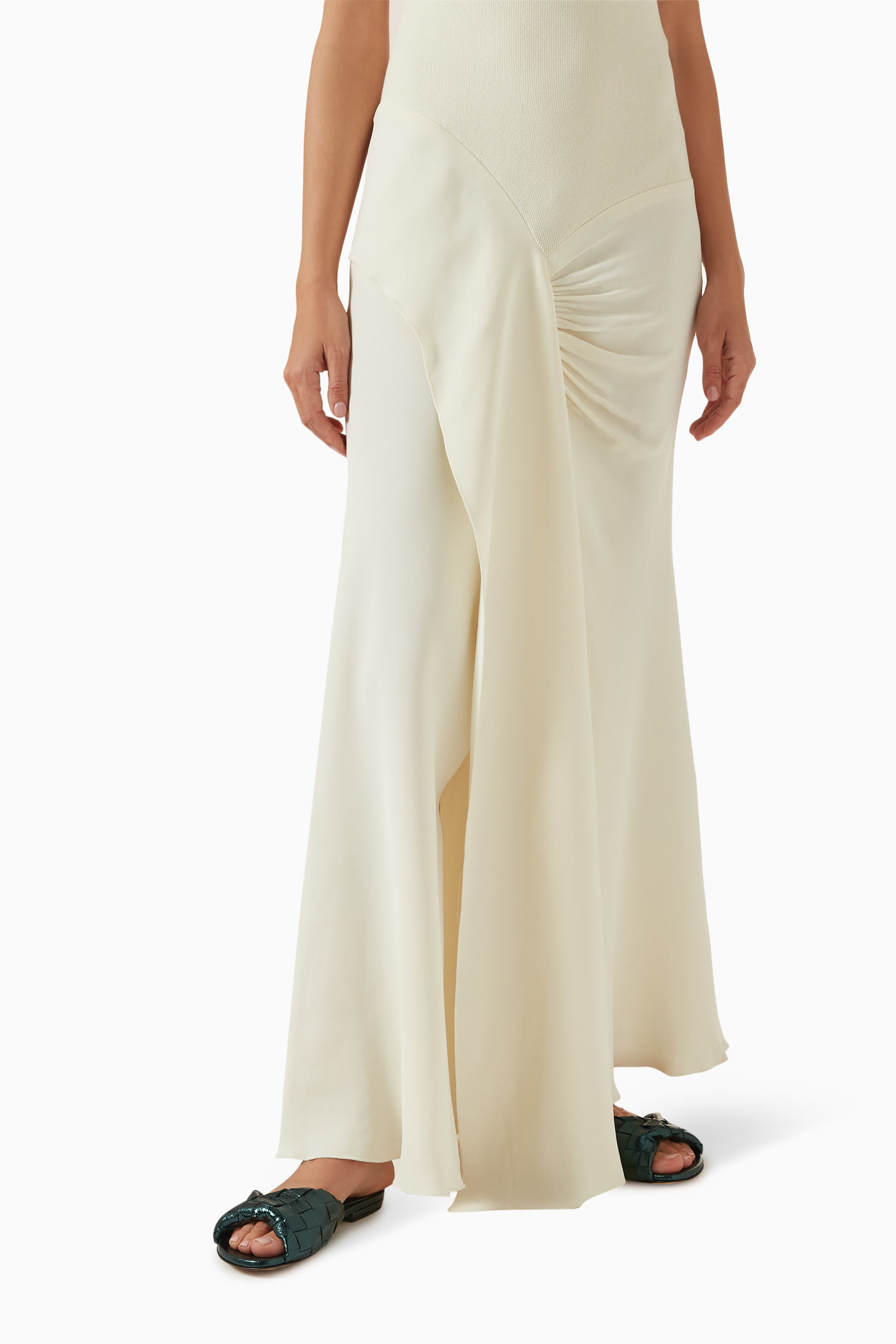 حذاء بلينك مفتوح من الخلف بكعب مسطح