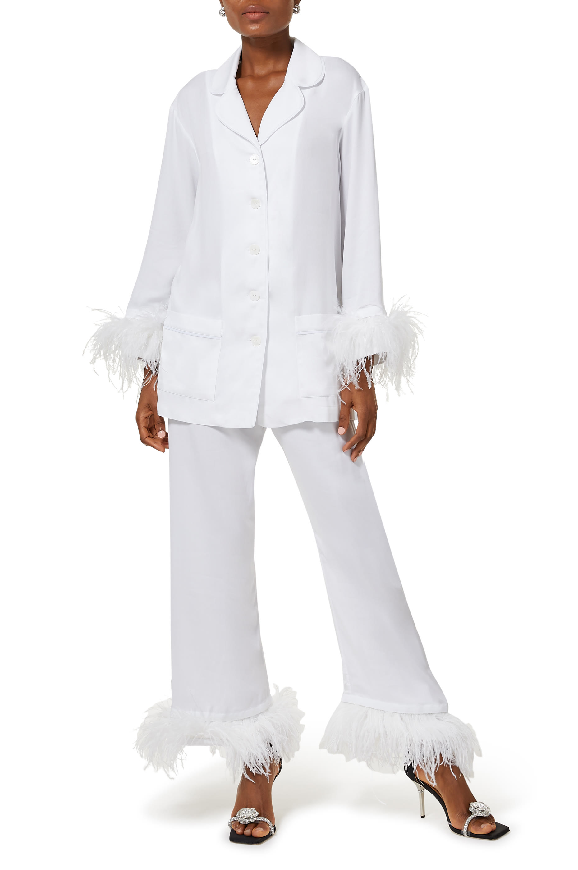 طقم بيجاما بارتي مزين بالريش