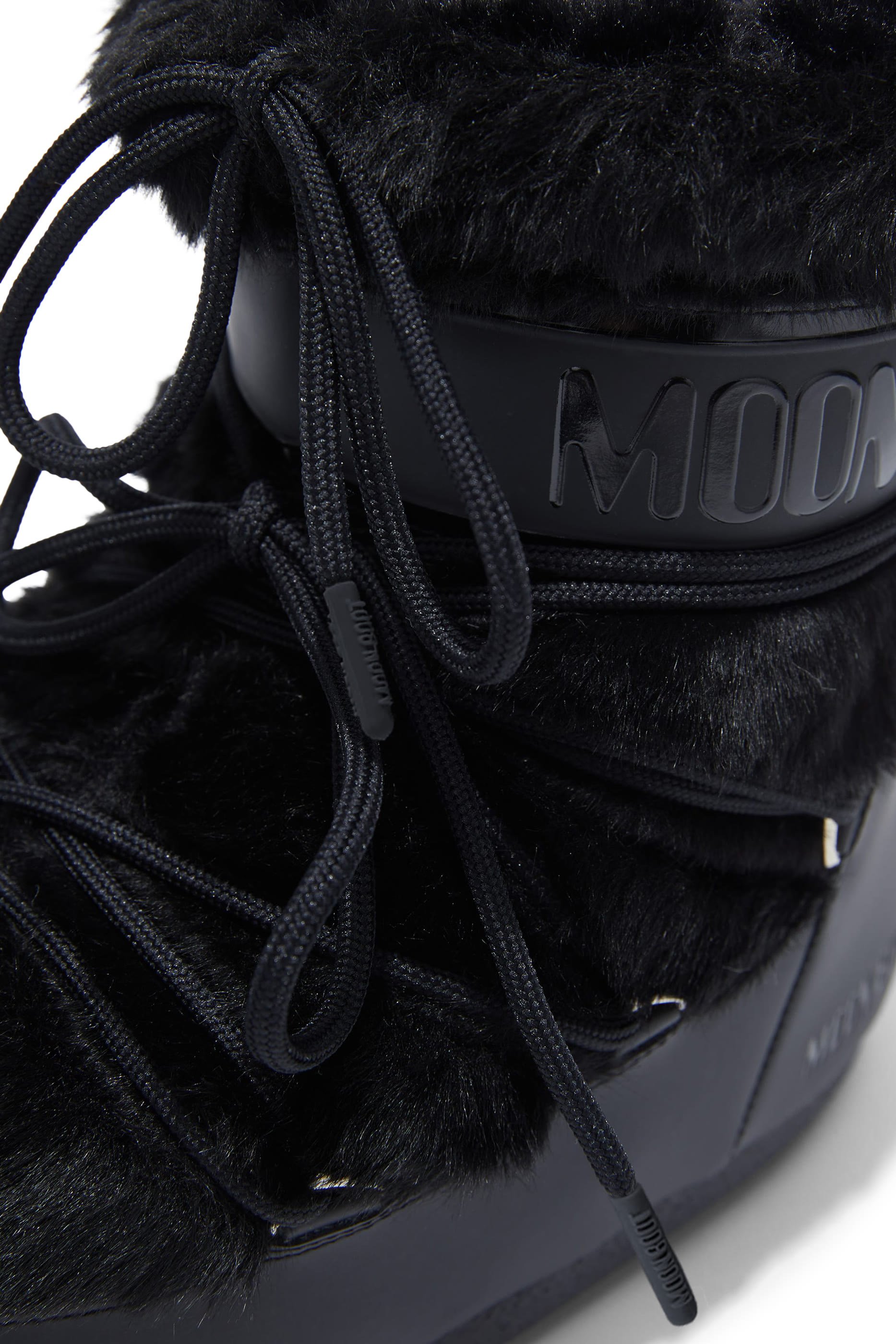 حذاء بوت ايكون بكاحل منخفض فرو صناعي