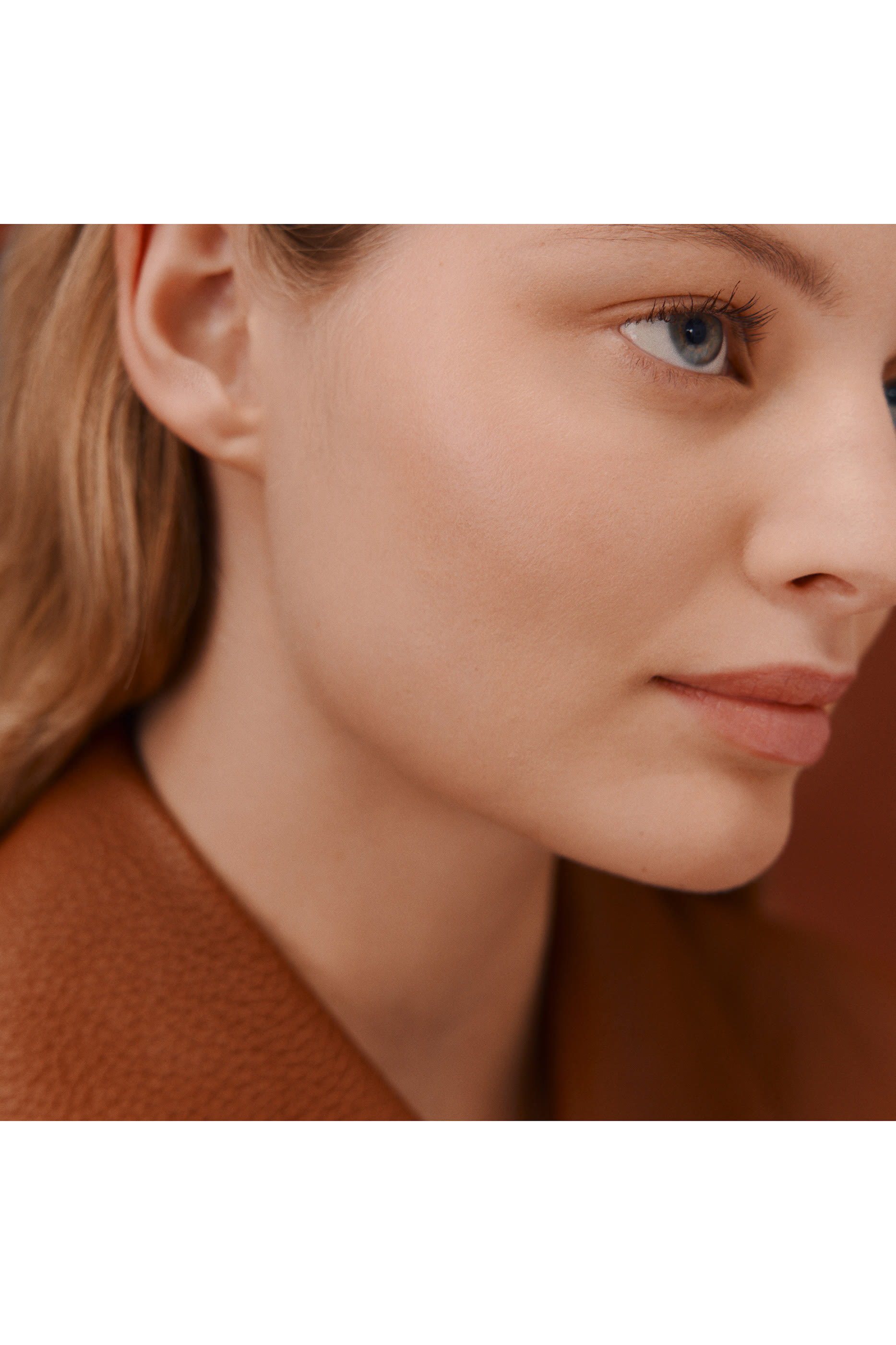 كريم اساس علاجي Plein Air, Luminous Matte 