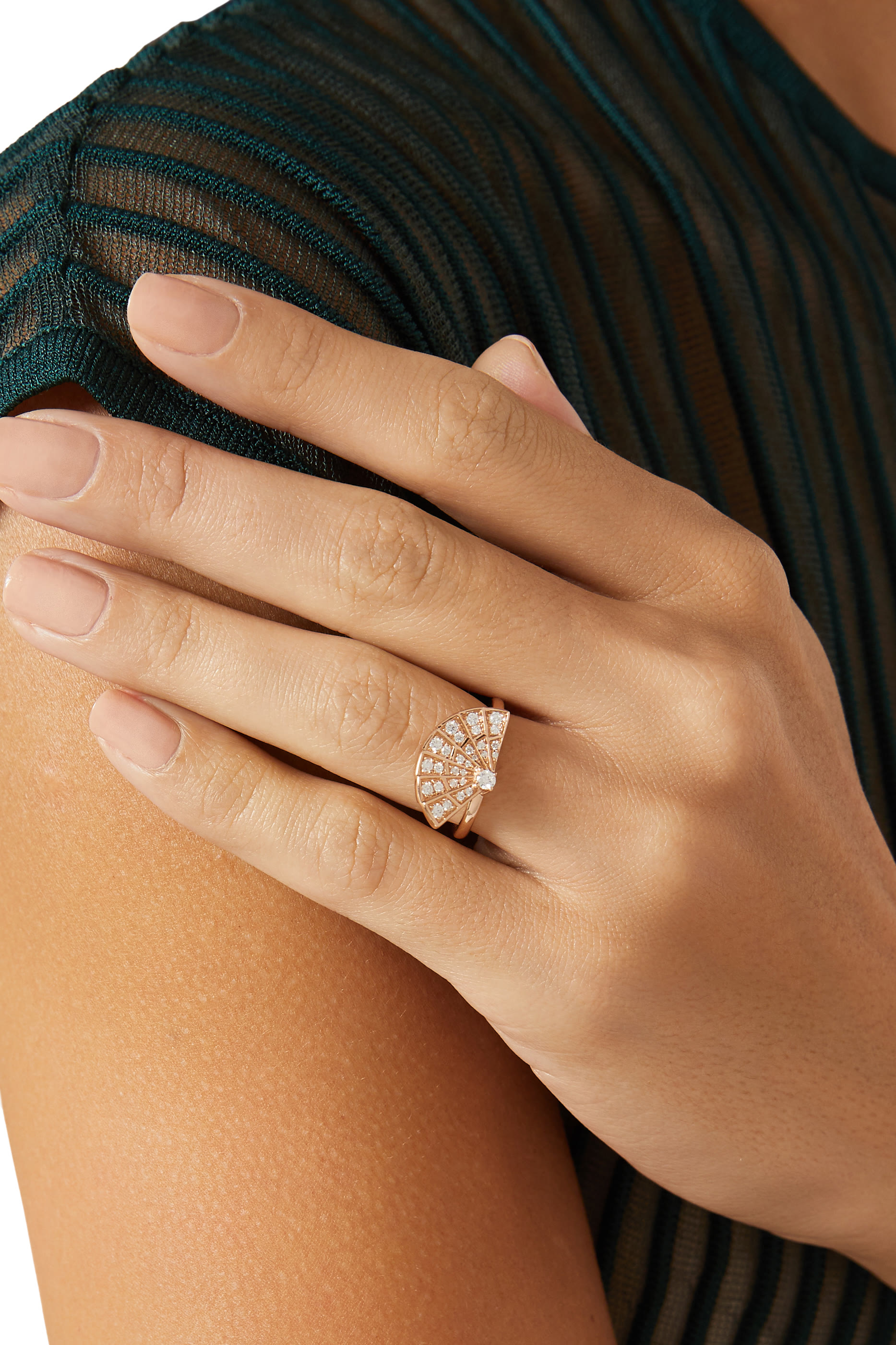 خاتم فانفير سيمفوني مرصع بالماس ذهب وردي عيار 18