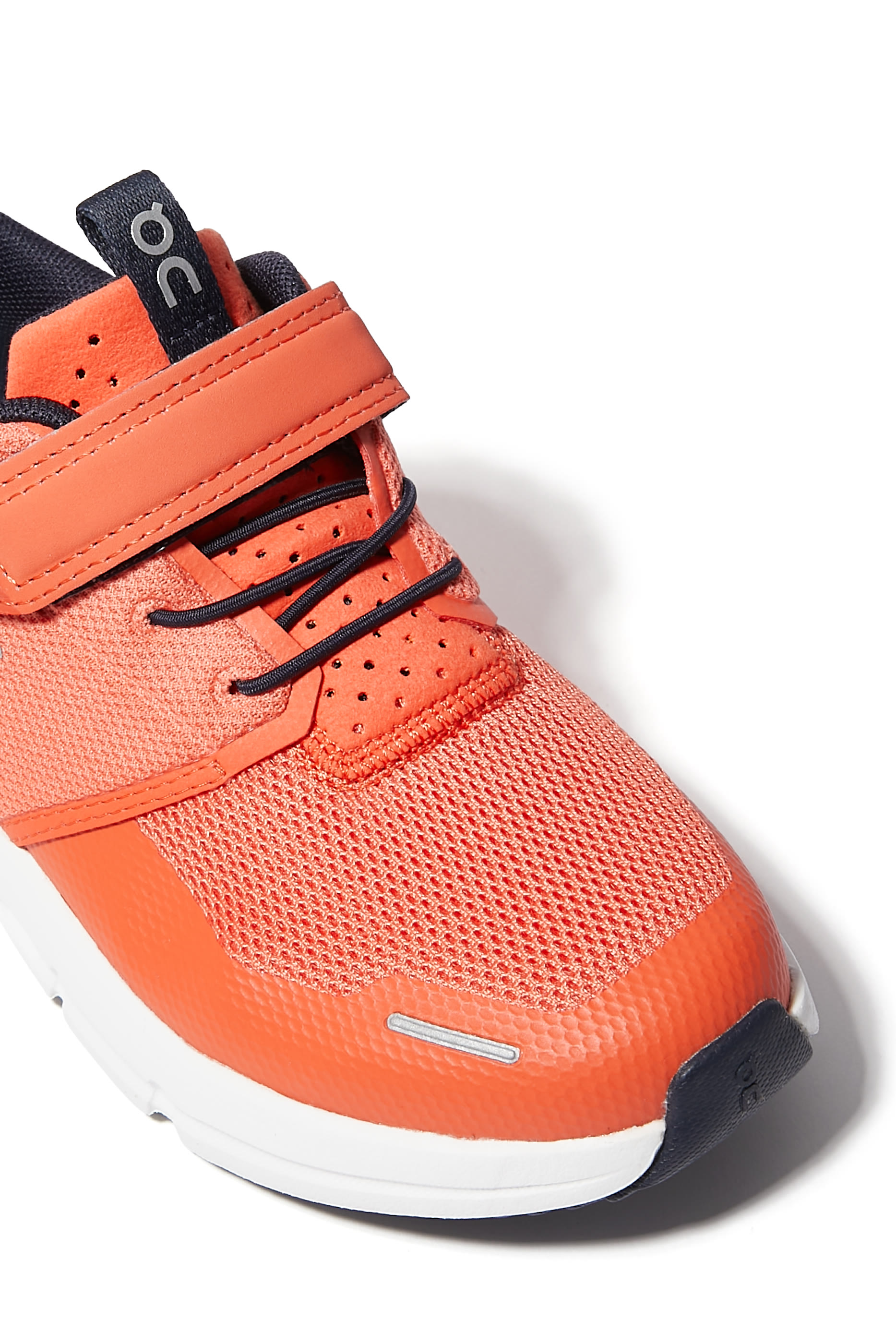 سنيكرز كلاود بلاي للأطفال