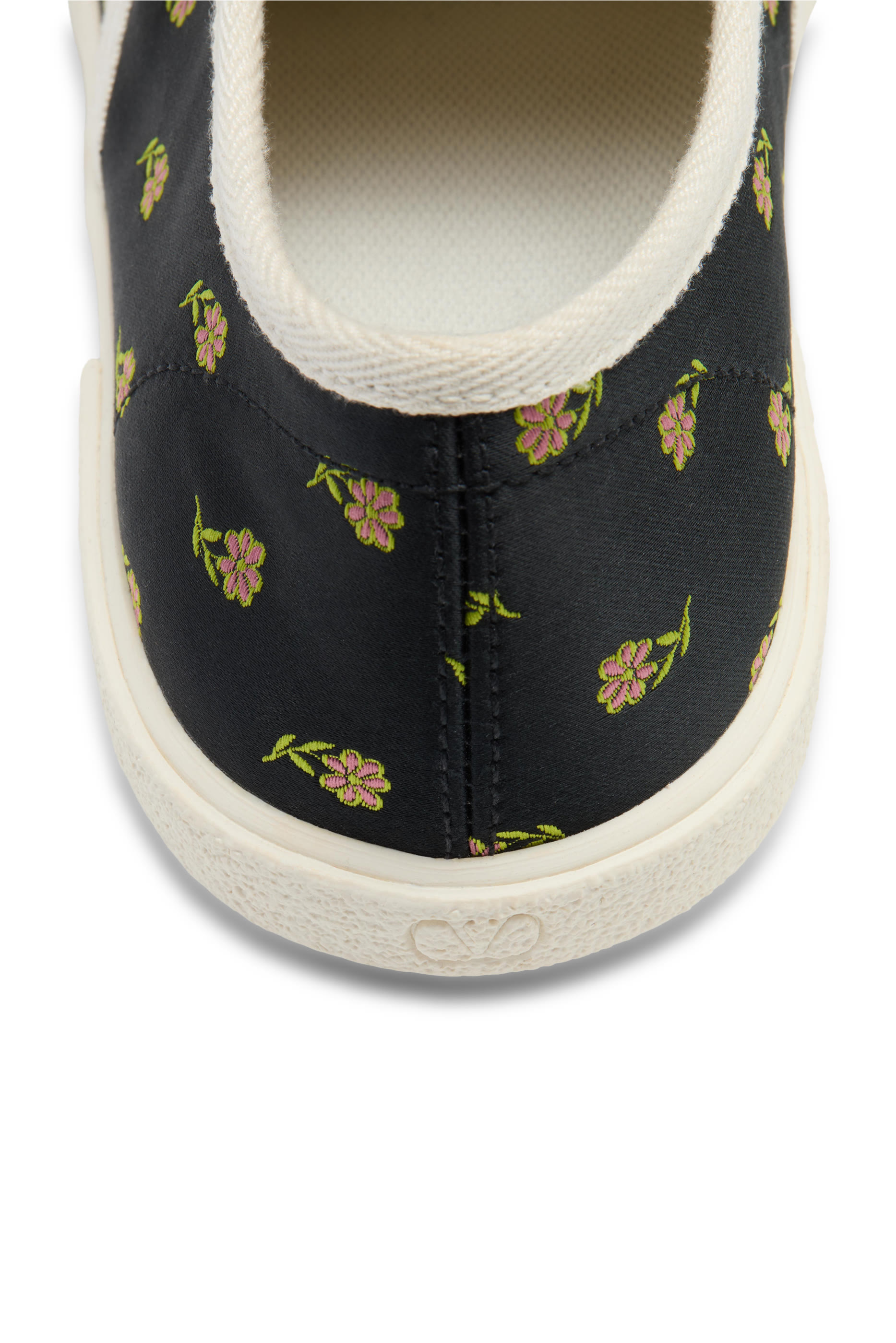 سنيكرز باي باي باي