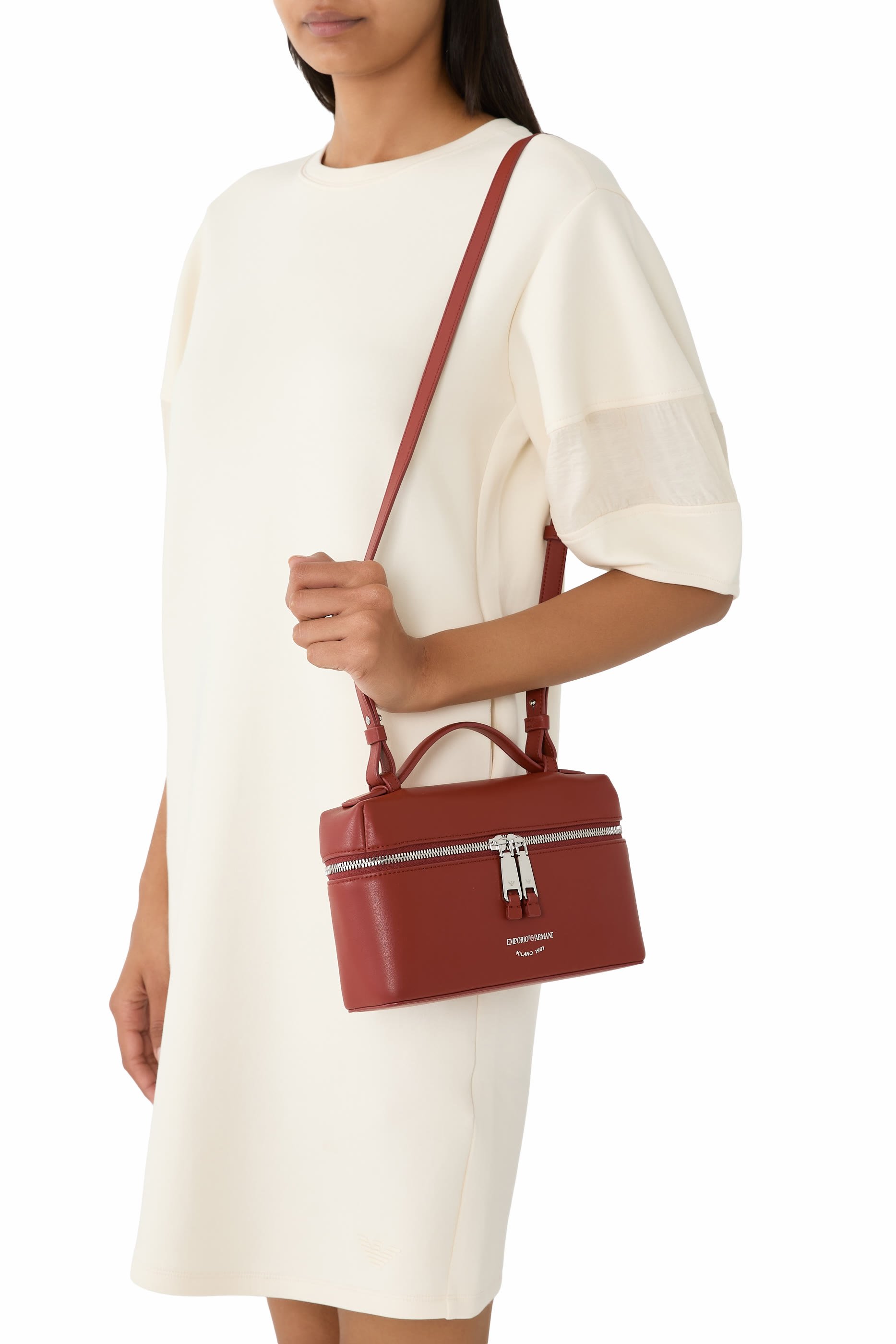 حقيبة مكيا بحمالة كتف جلد نابا