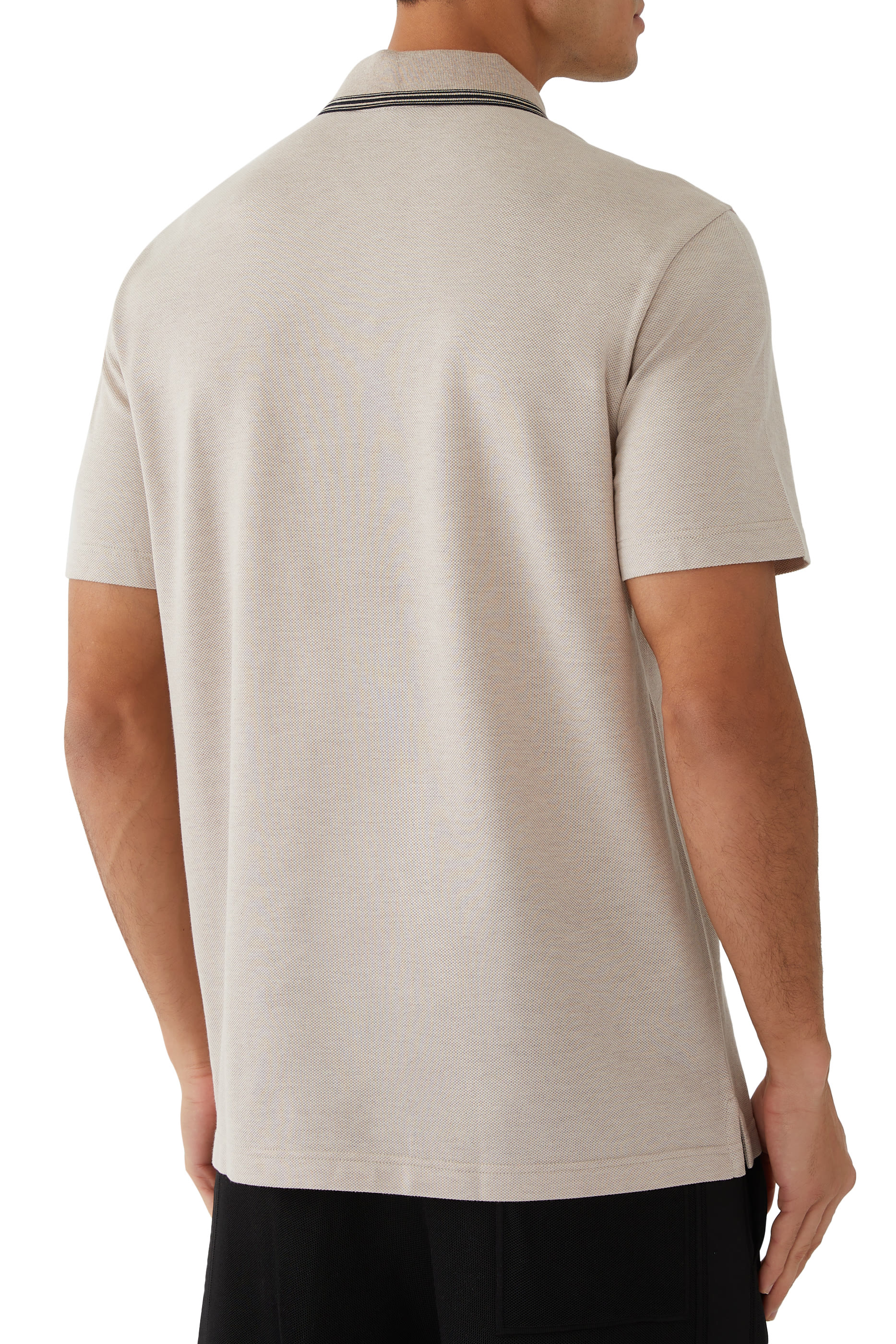 قميص بولو بشعار الماركة