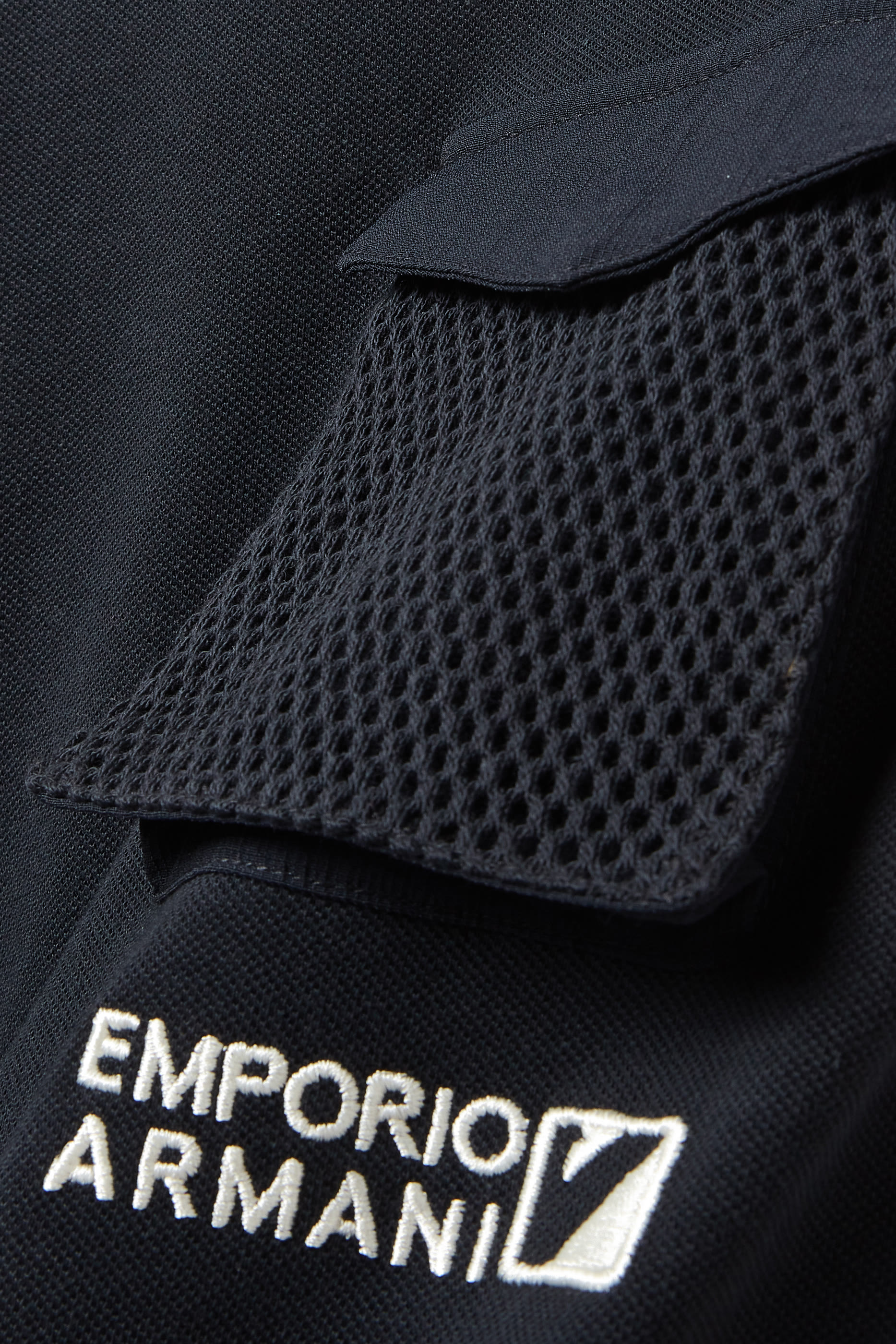 تيشيرت للأطفال بجيب عند الصدر