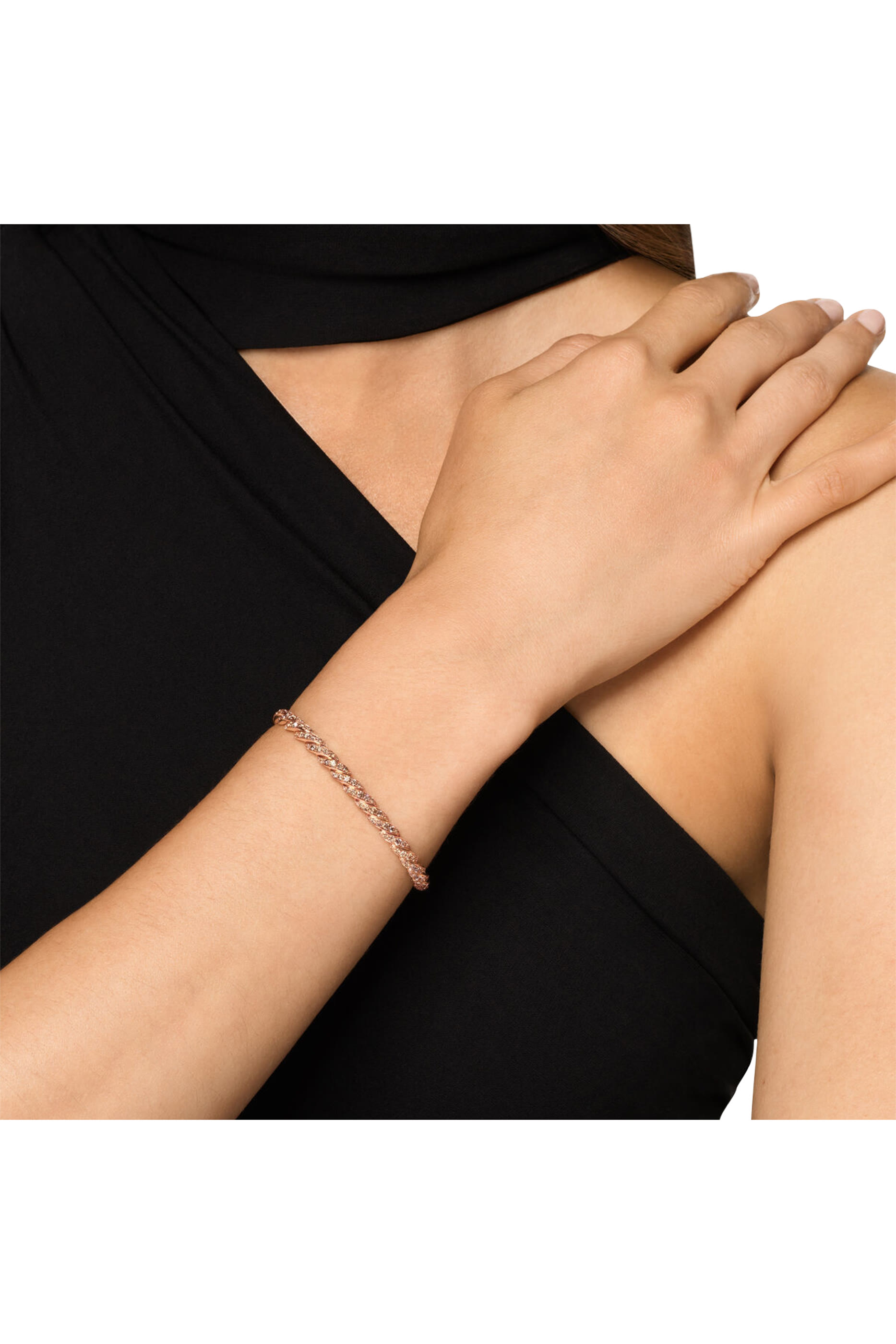 سوار كابل فلكس سكلبتد مرصع بماس، ذهب وردي عيار 18