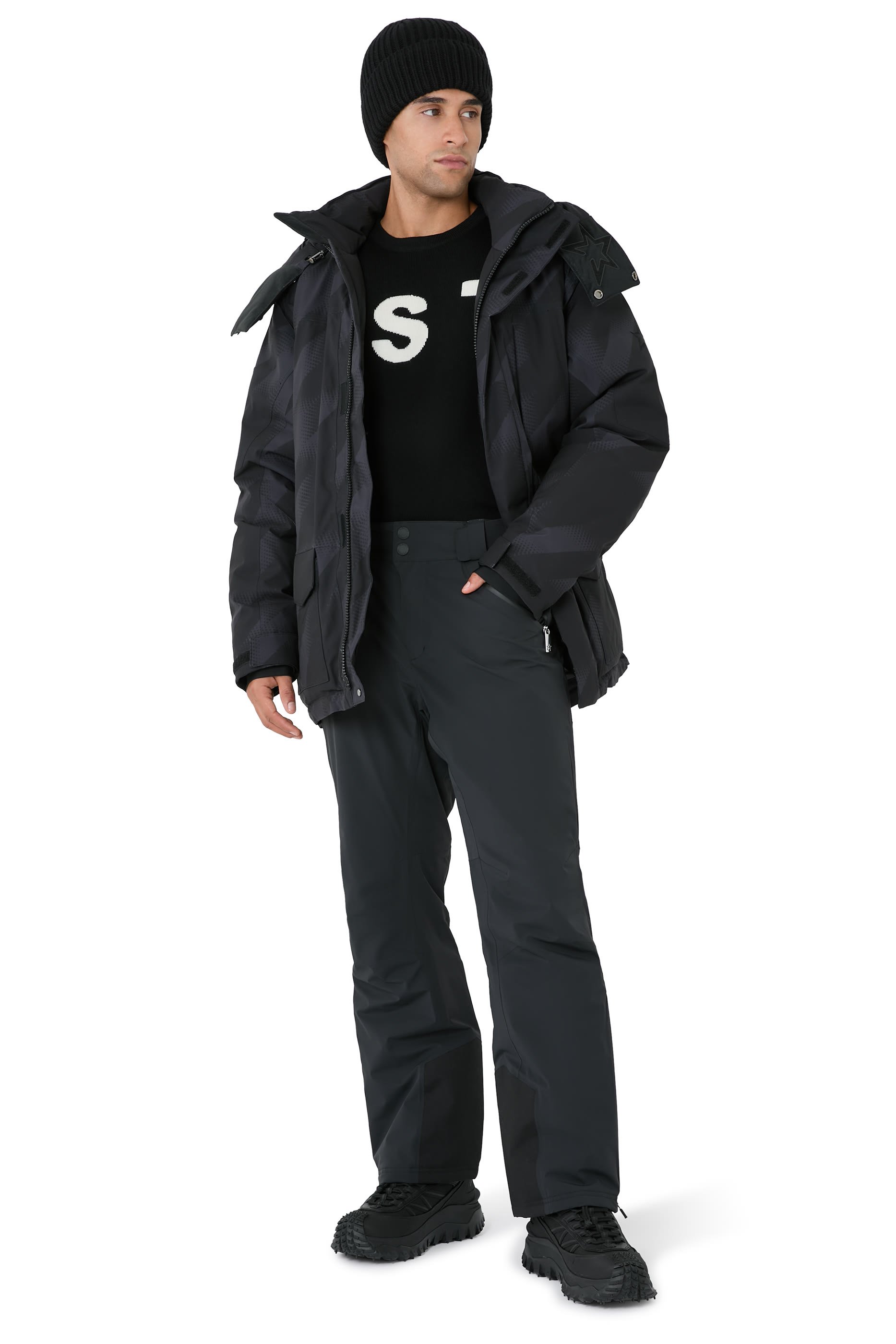 كنزة بنقشة بيست