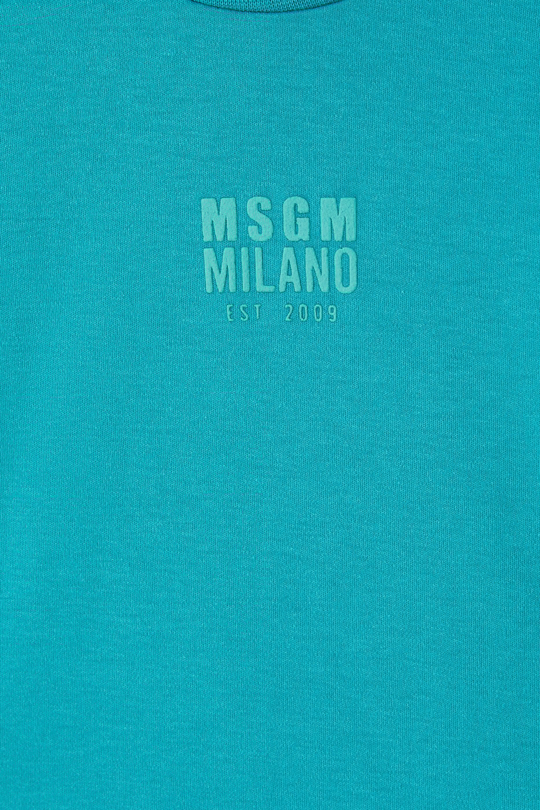 طقم تيشيرت وشورت بشعار الماركة للأطفال