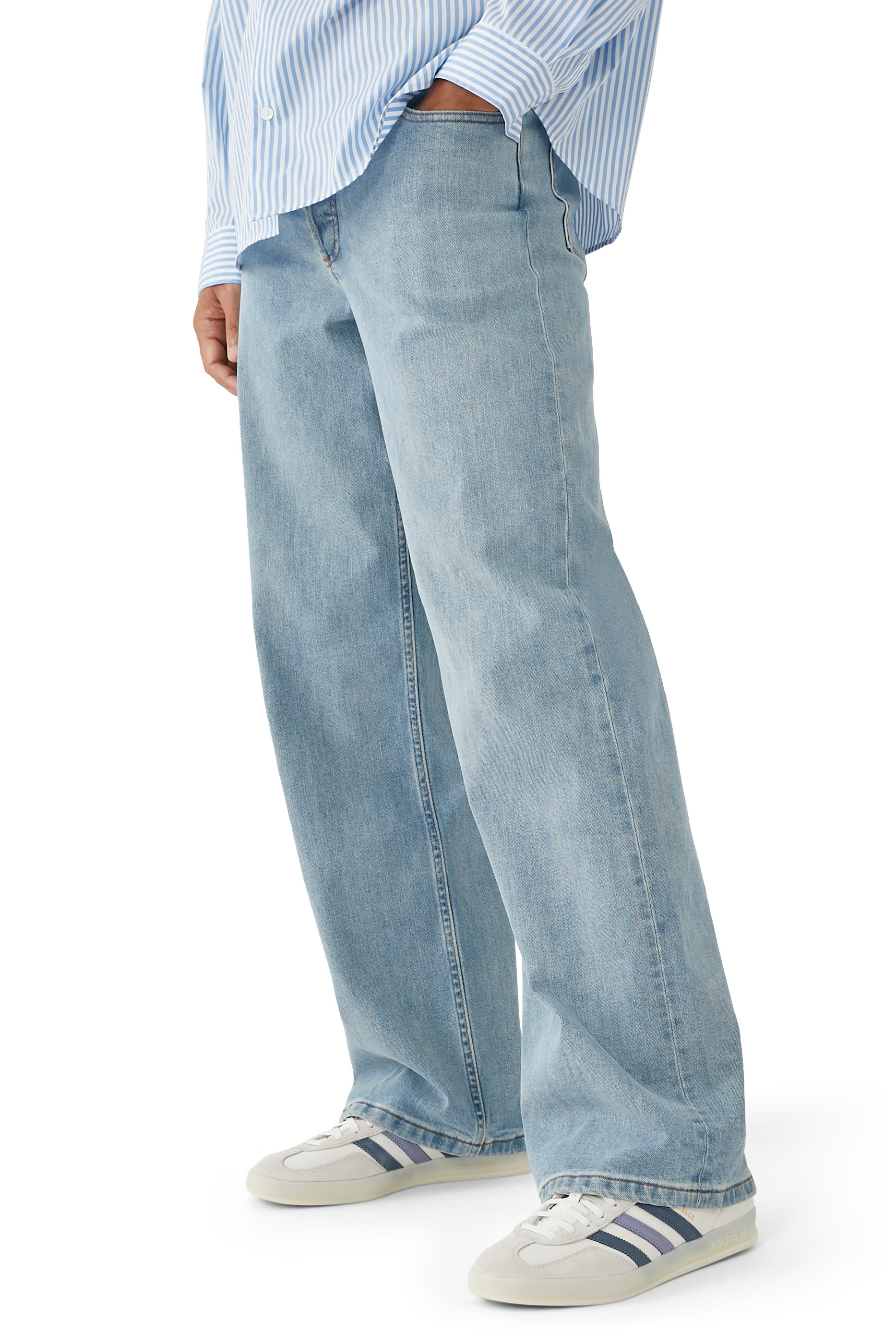 سنيكرز جازيل اندور