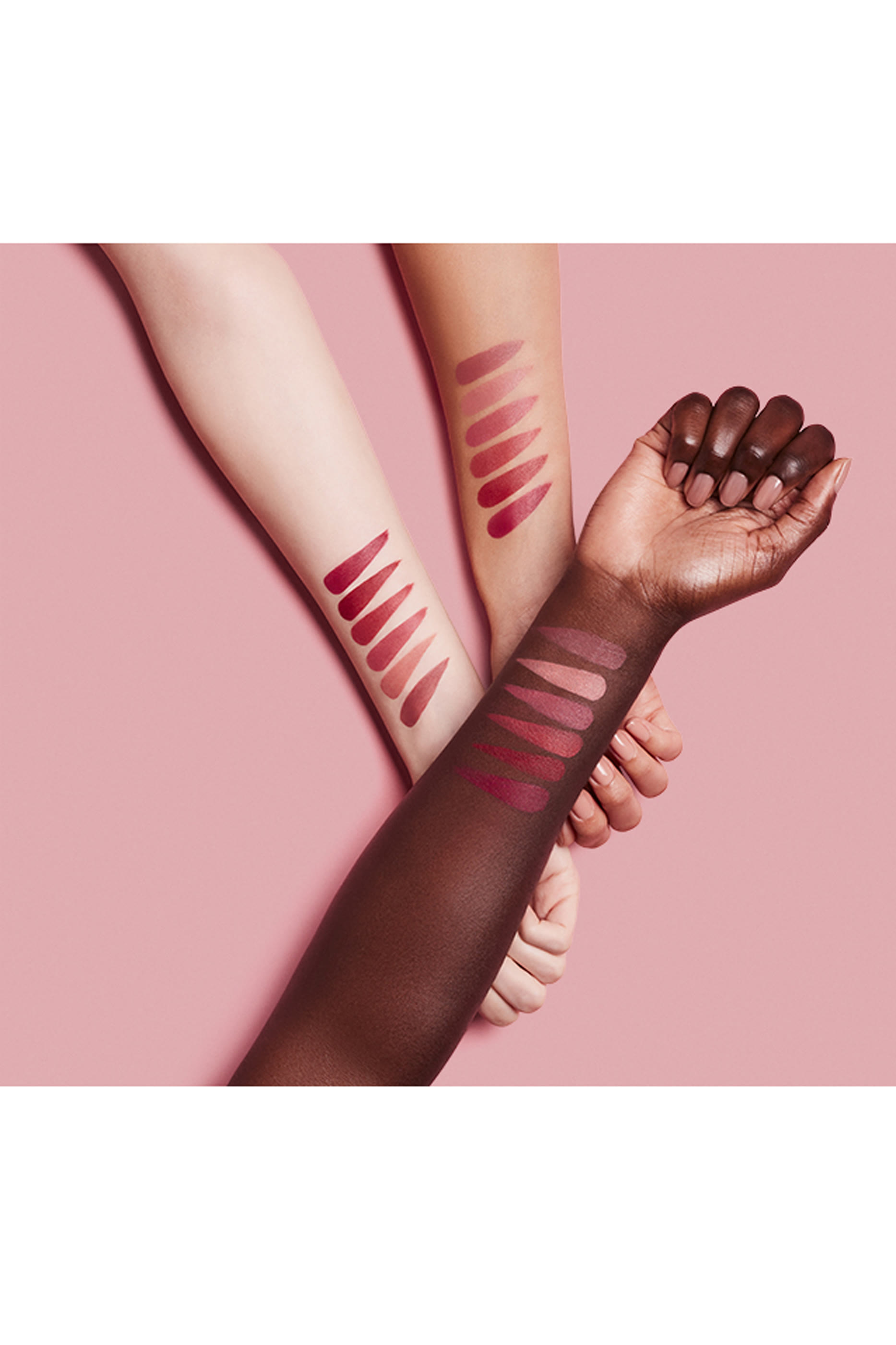 أحمر شفاه غير لامع