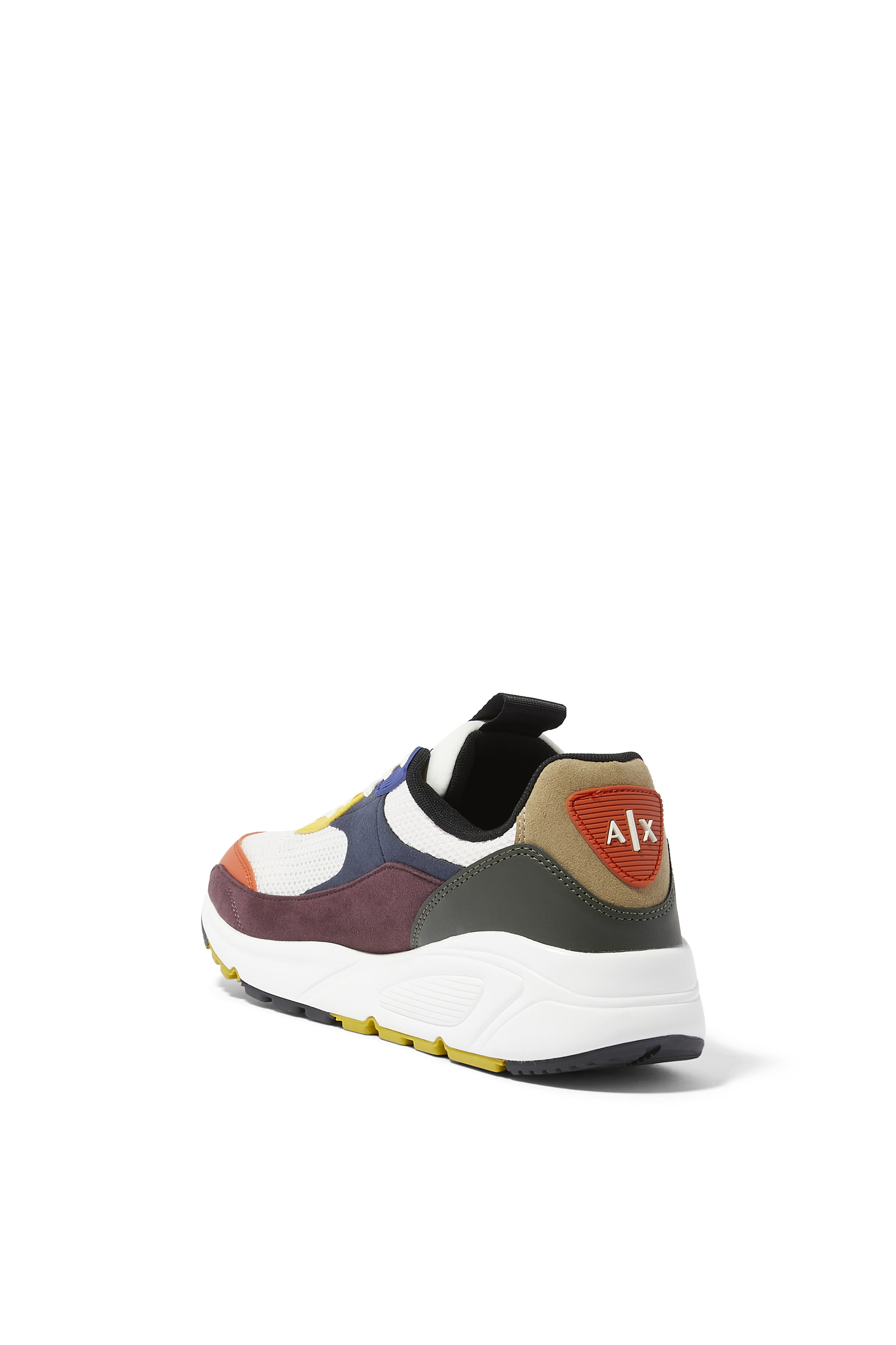 سنيكرز برونكس بشعار الماركة