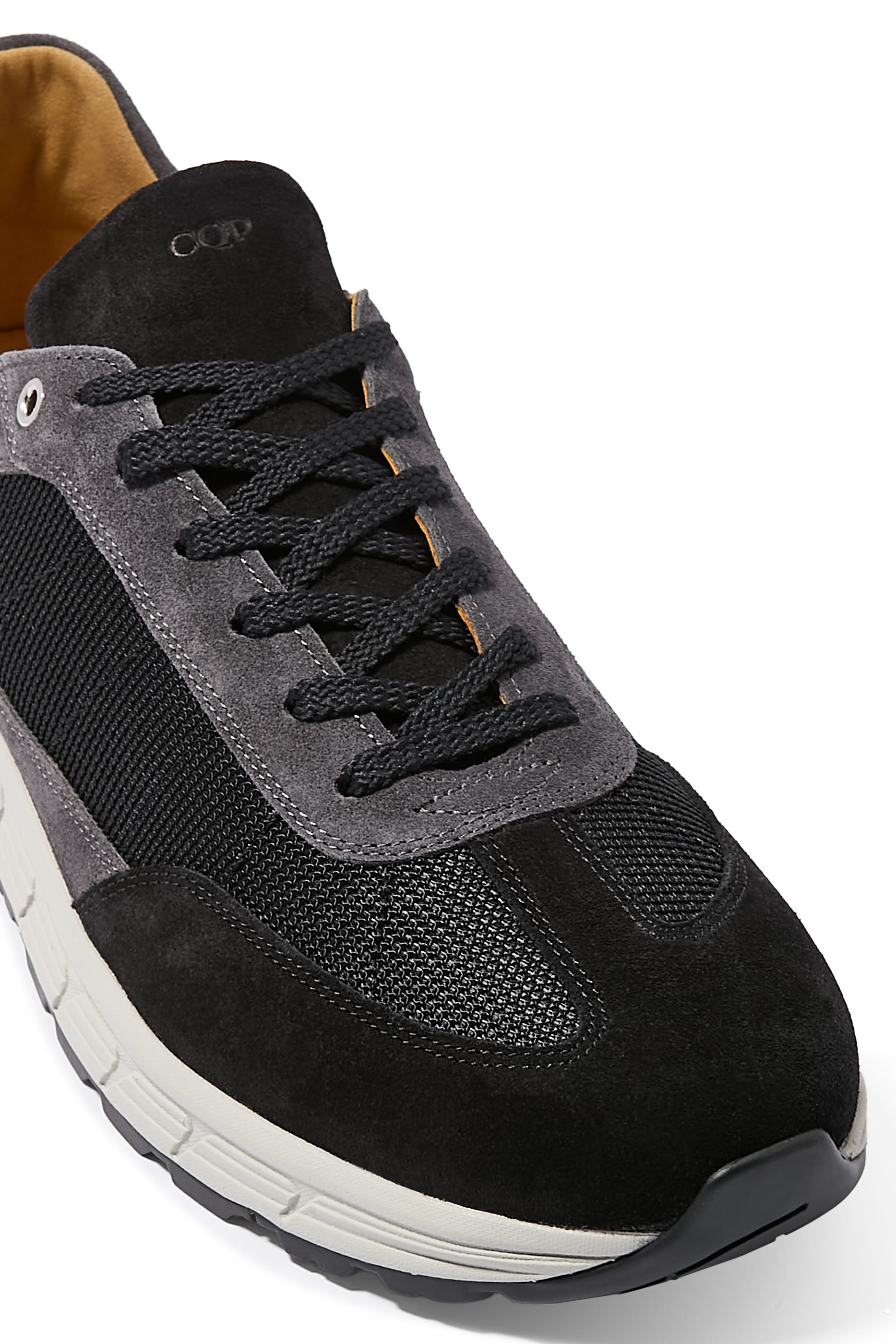 سنيكرز رينا