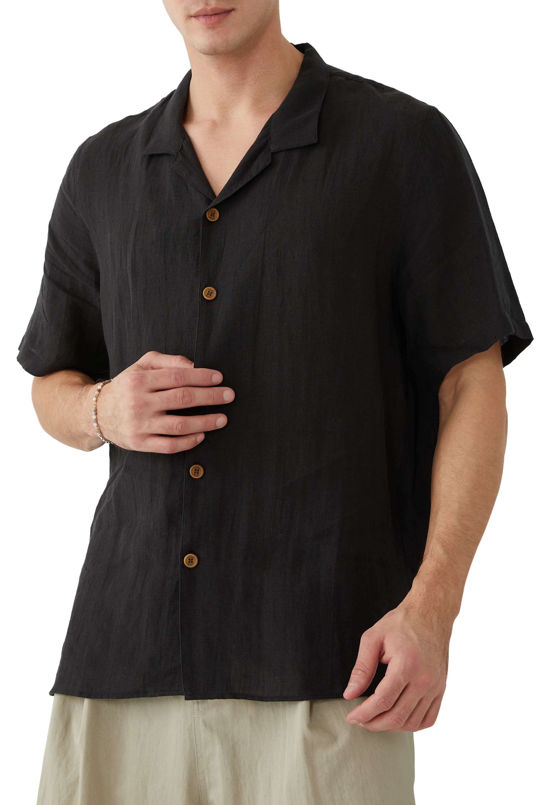 قميص بياقة مطوية