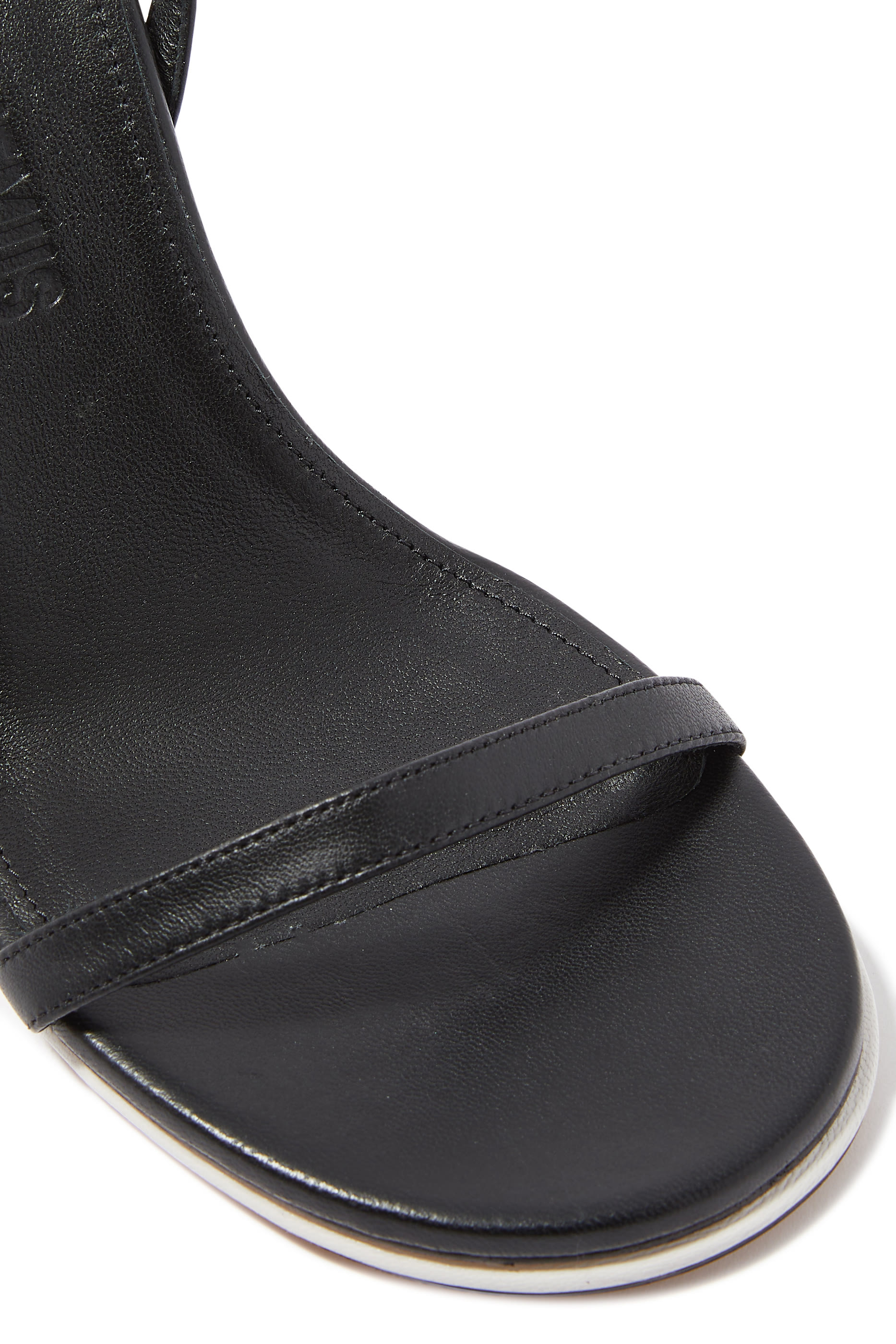 Les Doubles Sandales