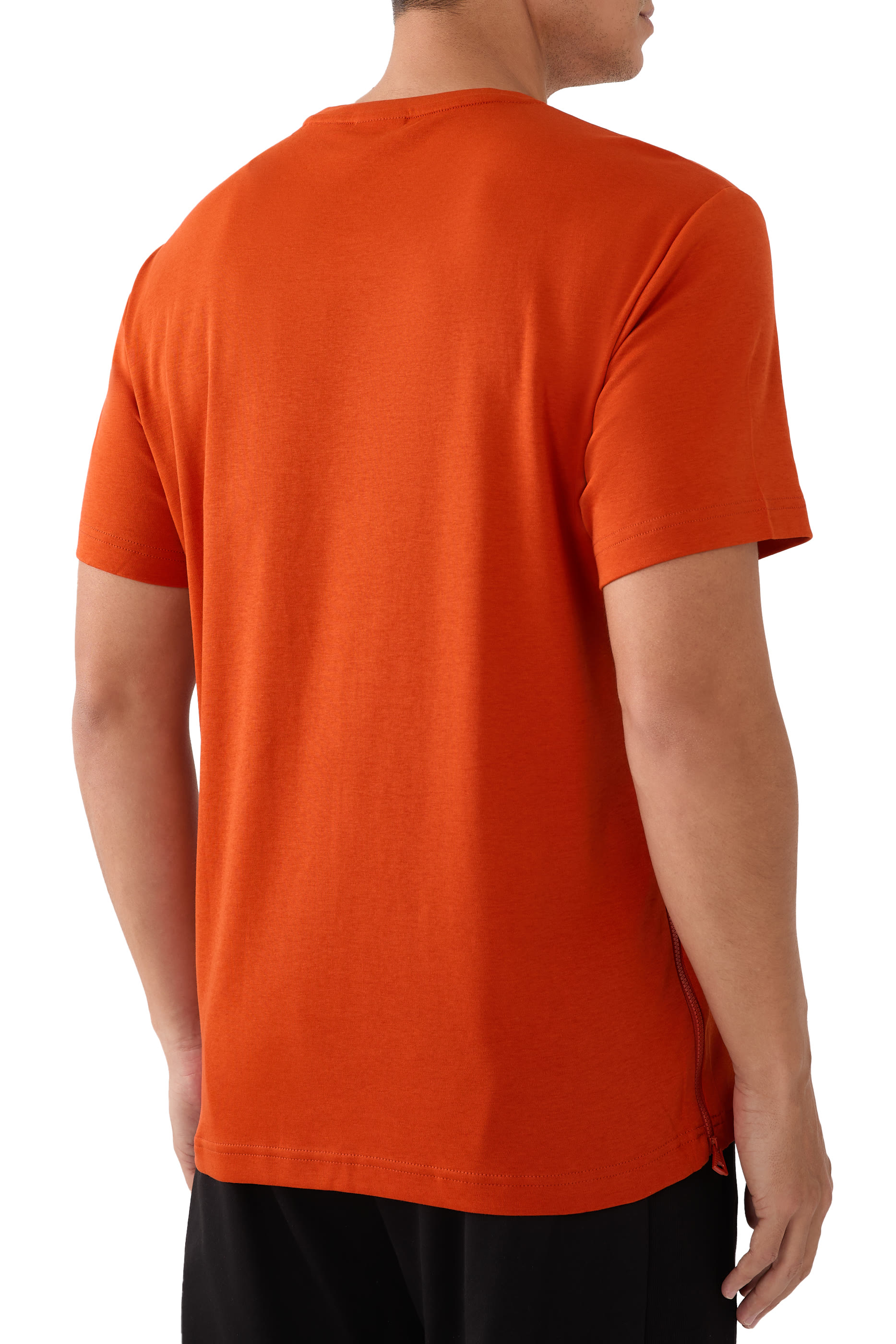 تيشيرت ديناميك أثليت بياقة ضيقة