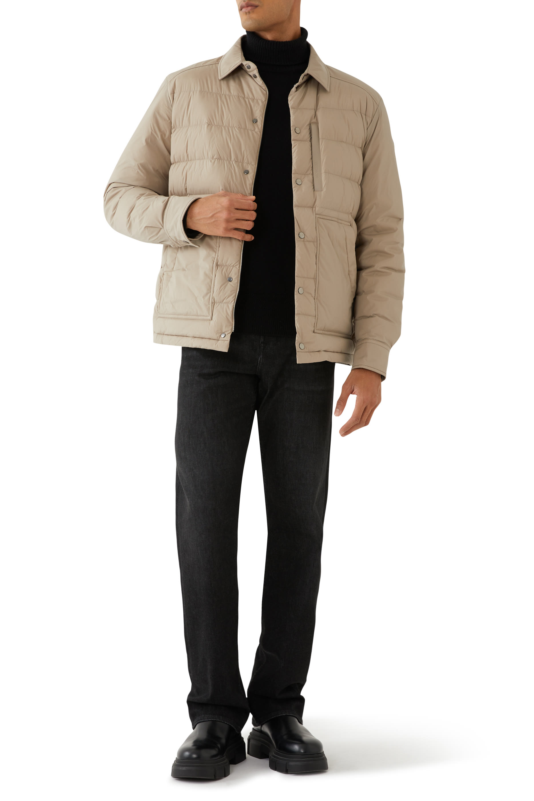 جاكيت باسيز بتصميم قميص