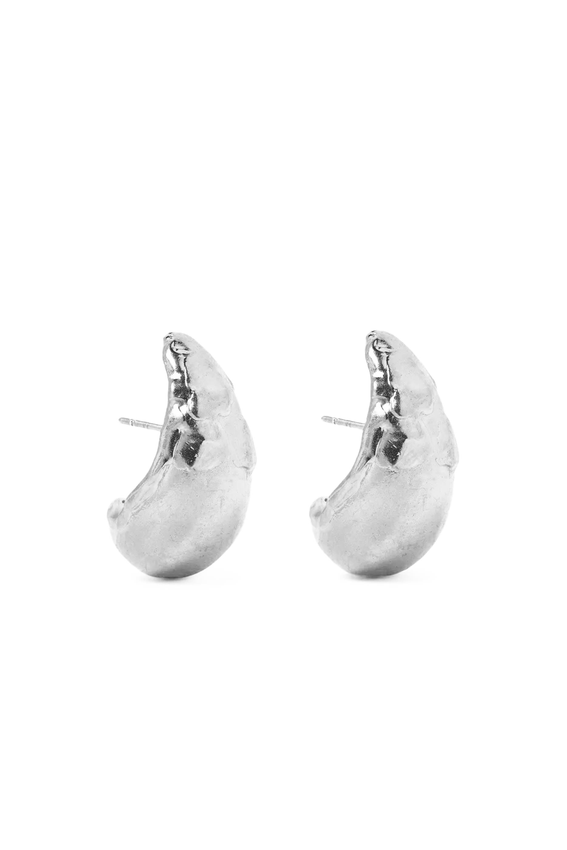 أقراط دائرية ذا أبندنت دريم