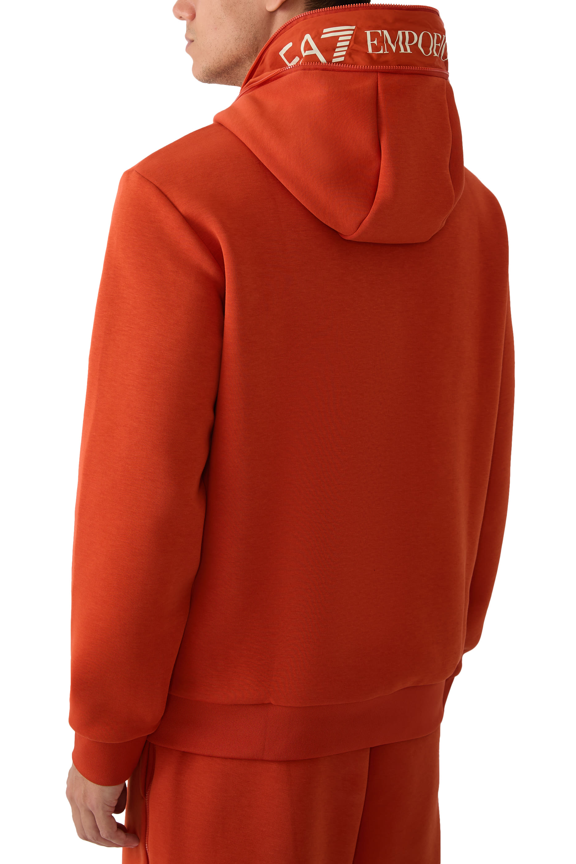 سويت شيرت بشعار الماركة