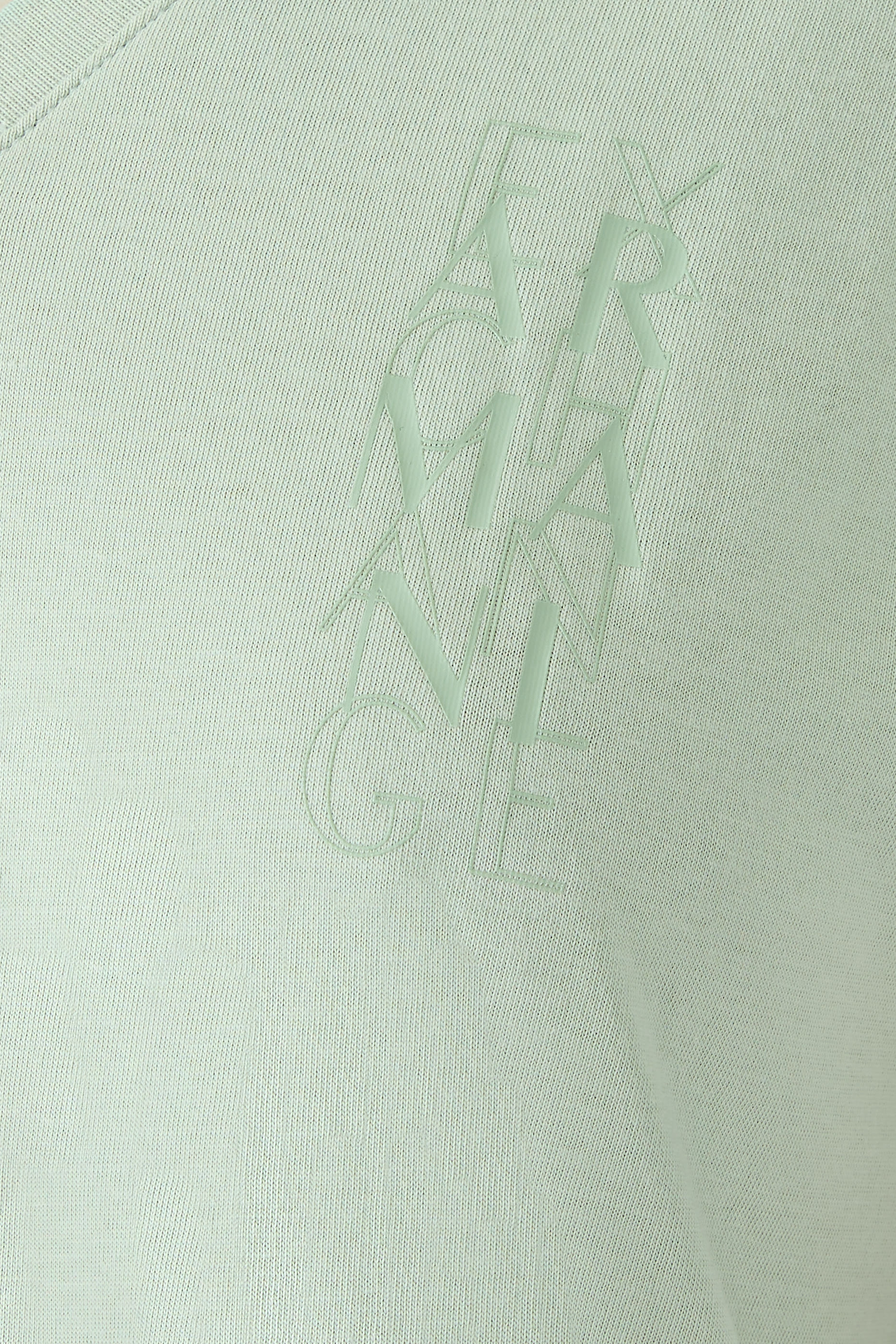 تيشيرت ذا غريد بشعار الماركة