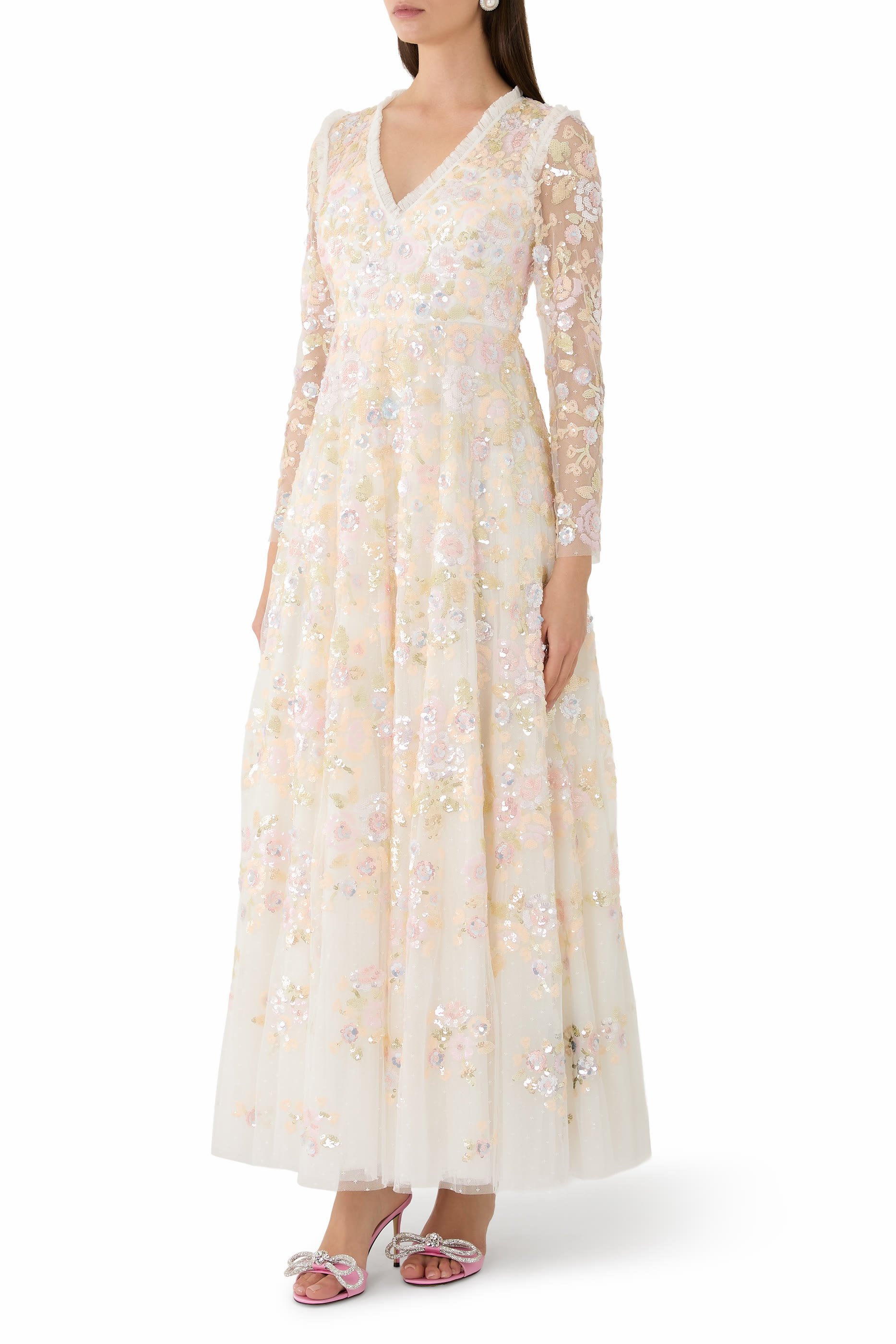 فستان سهرة براديس بياقة V وترتر