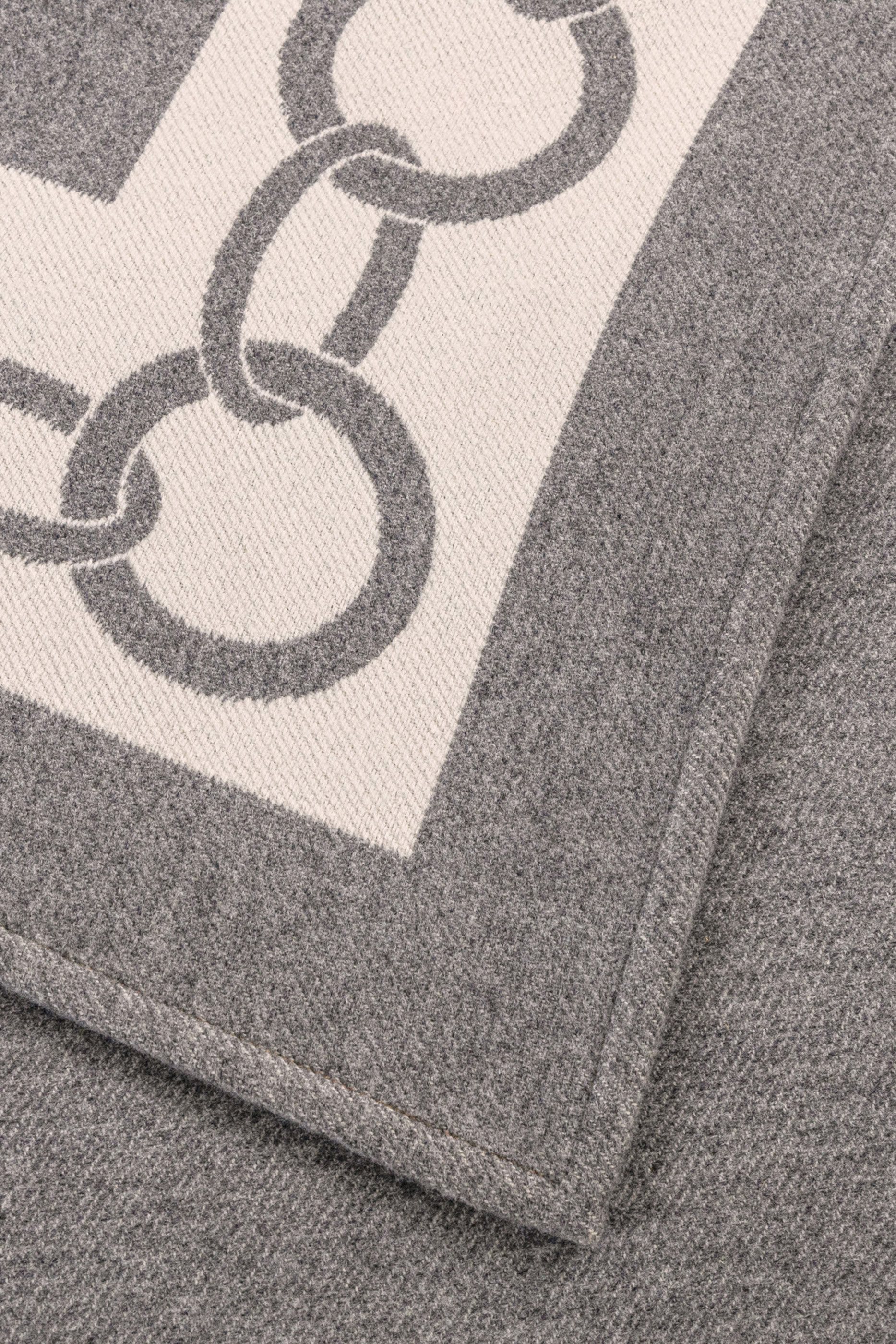 بطانية بنقشة سلسلة