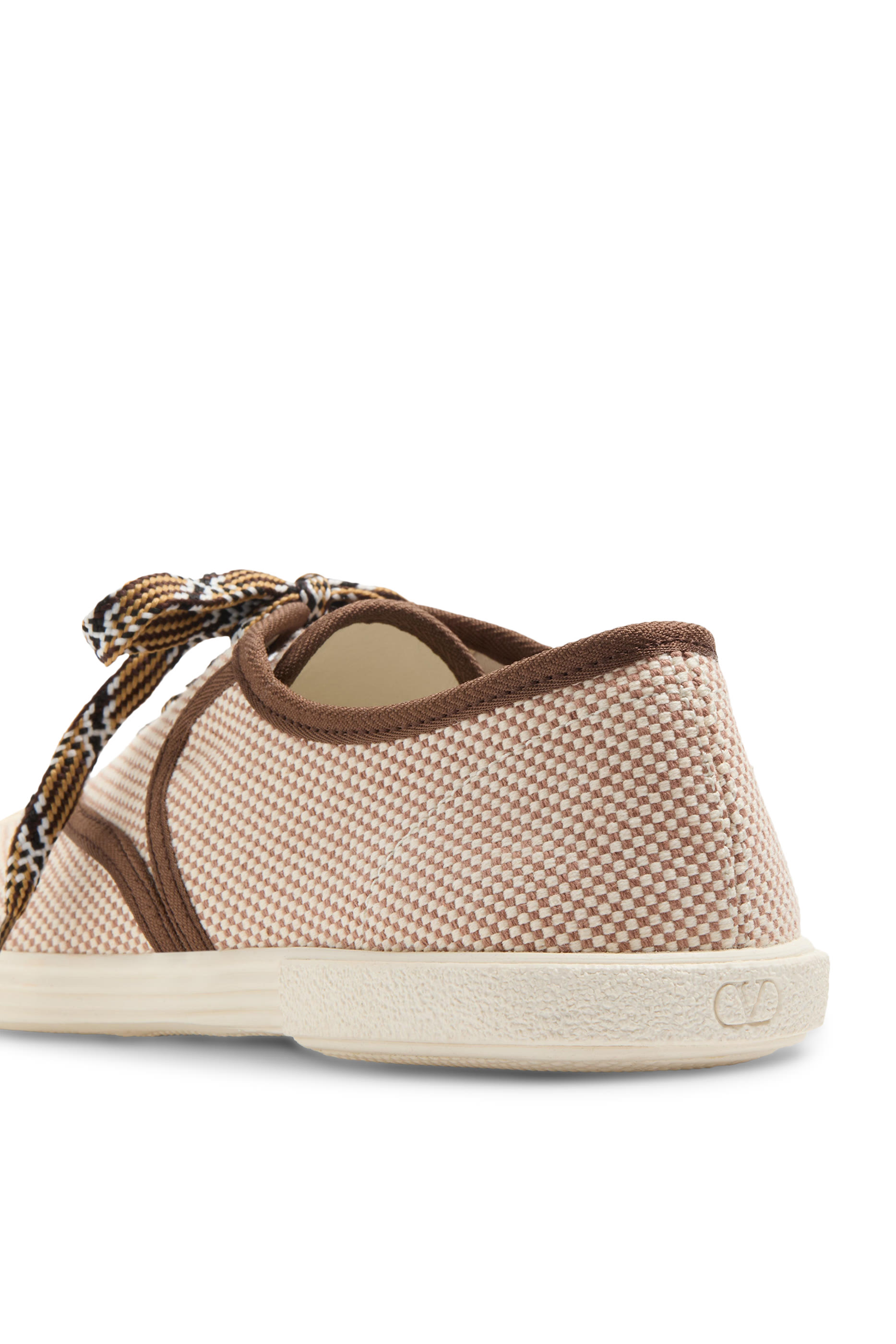 سنيكرز باي باي باي