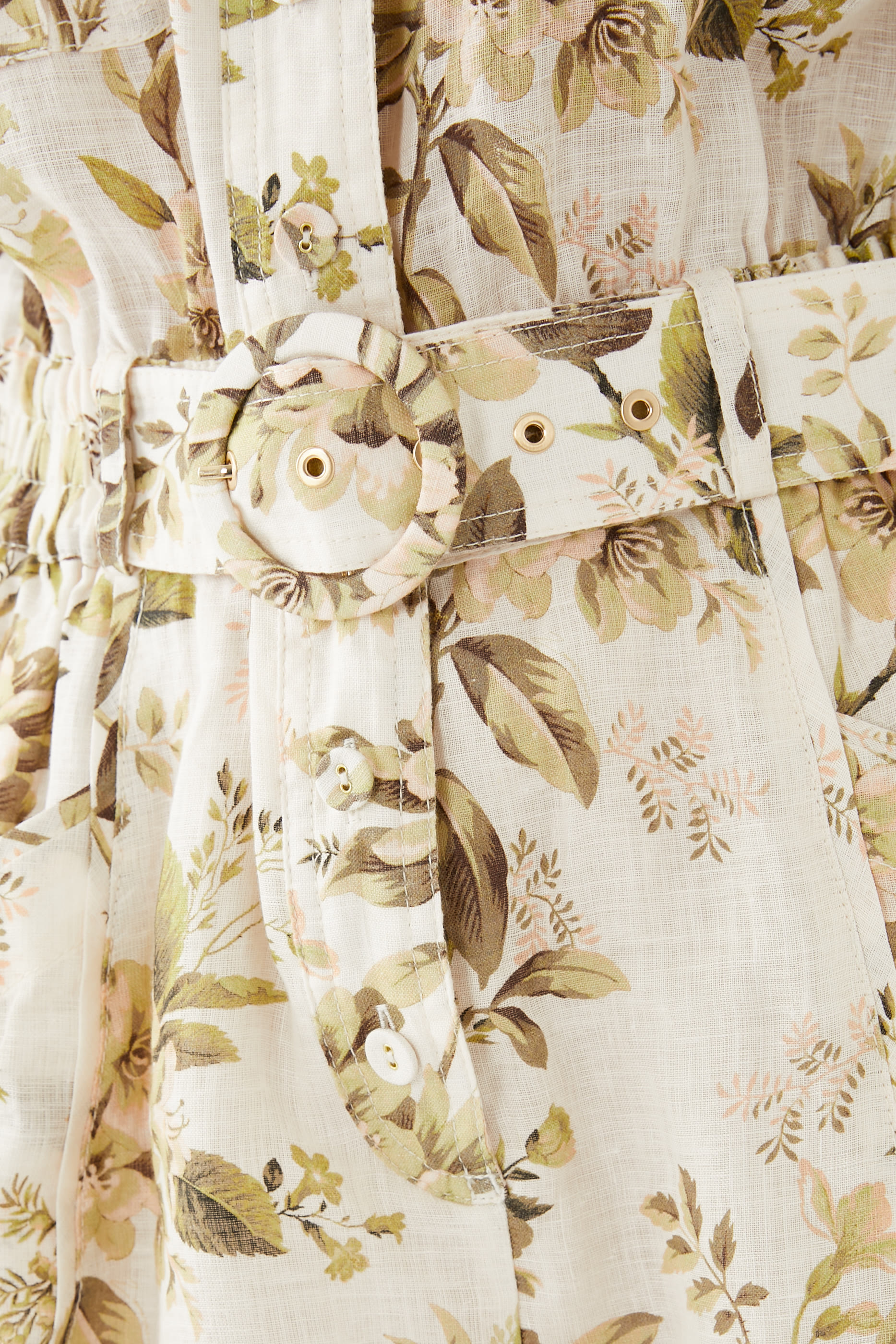 بلاي سوت بتصميم مقسم بأجزاء وحزام