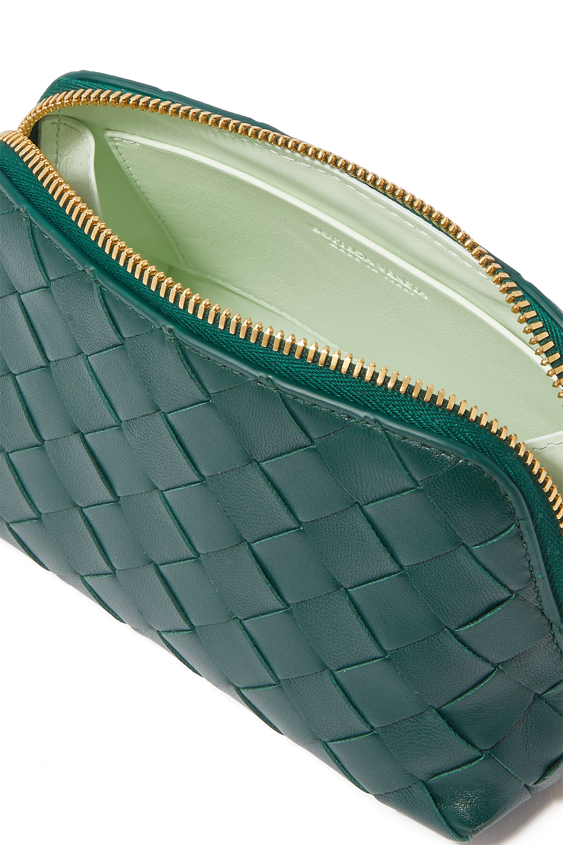 حقيبة مستحضرات التجميل صغيرة بتصميم نصف دائري مجدول