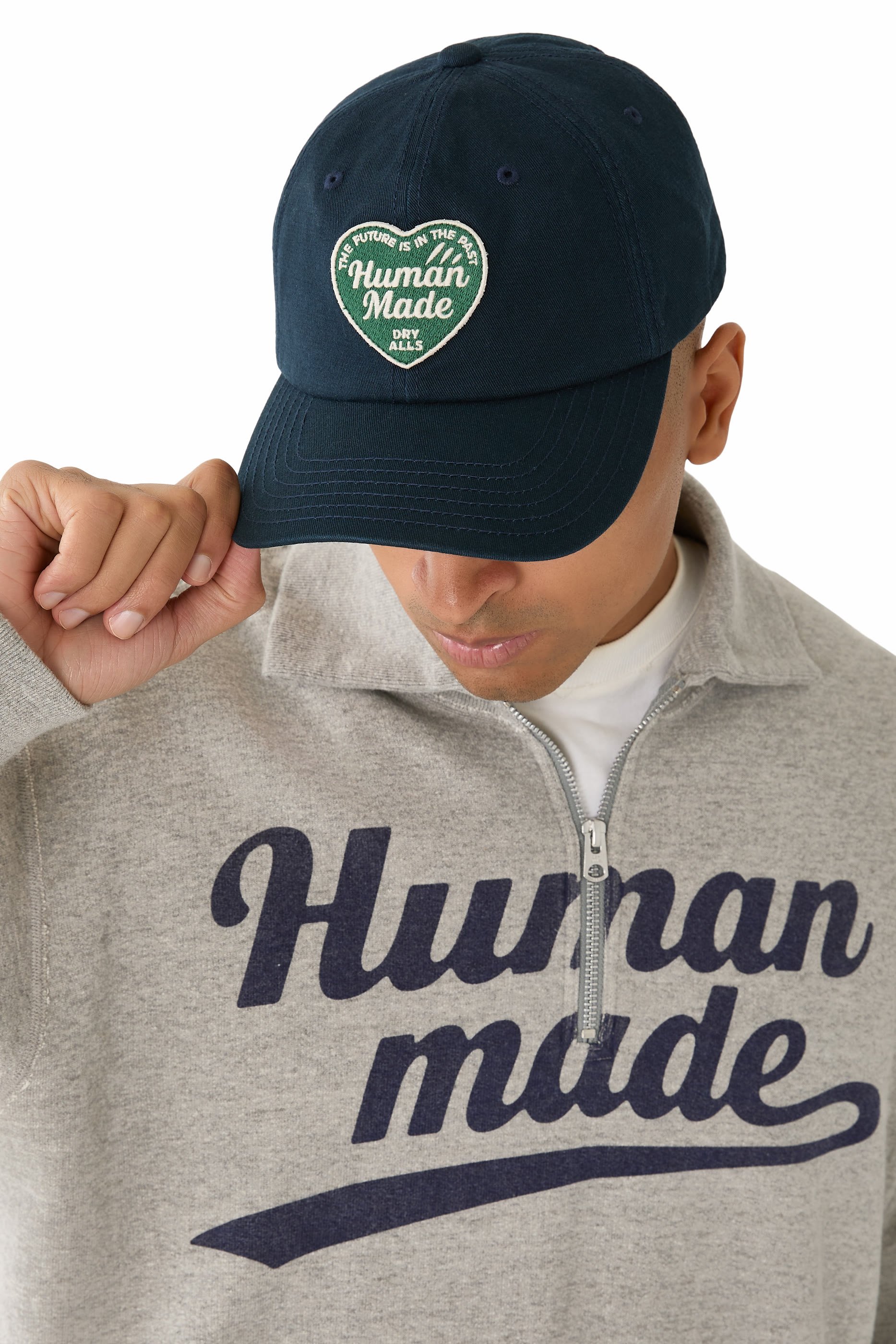 كاب مقسم بستة أجزاء وشعار الماركة تويل