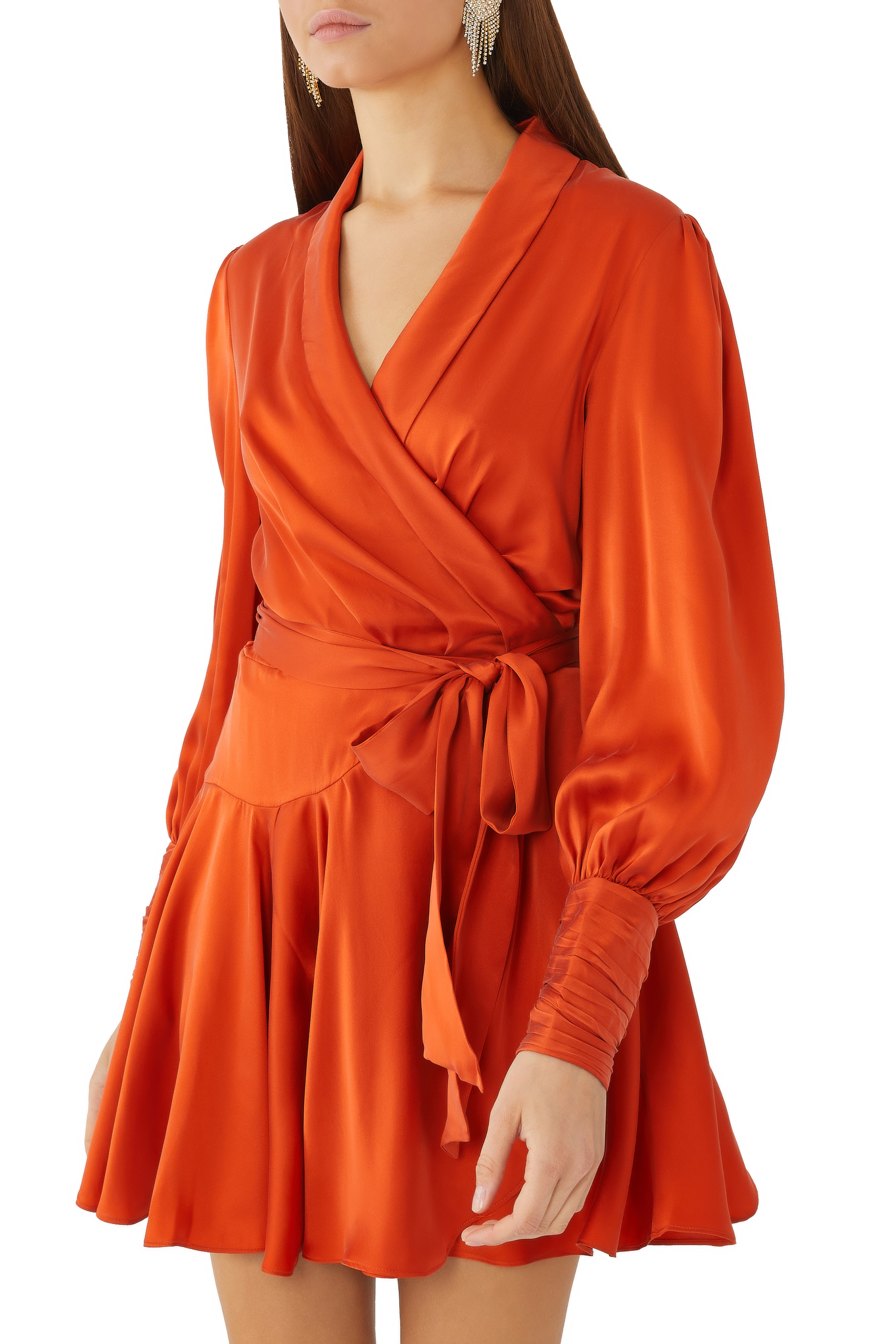 فستان قصير بتصميم ملفوف بكشكش حرير