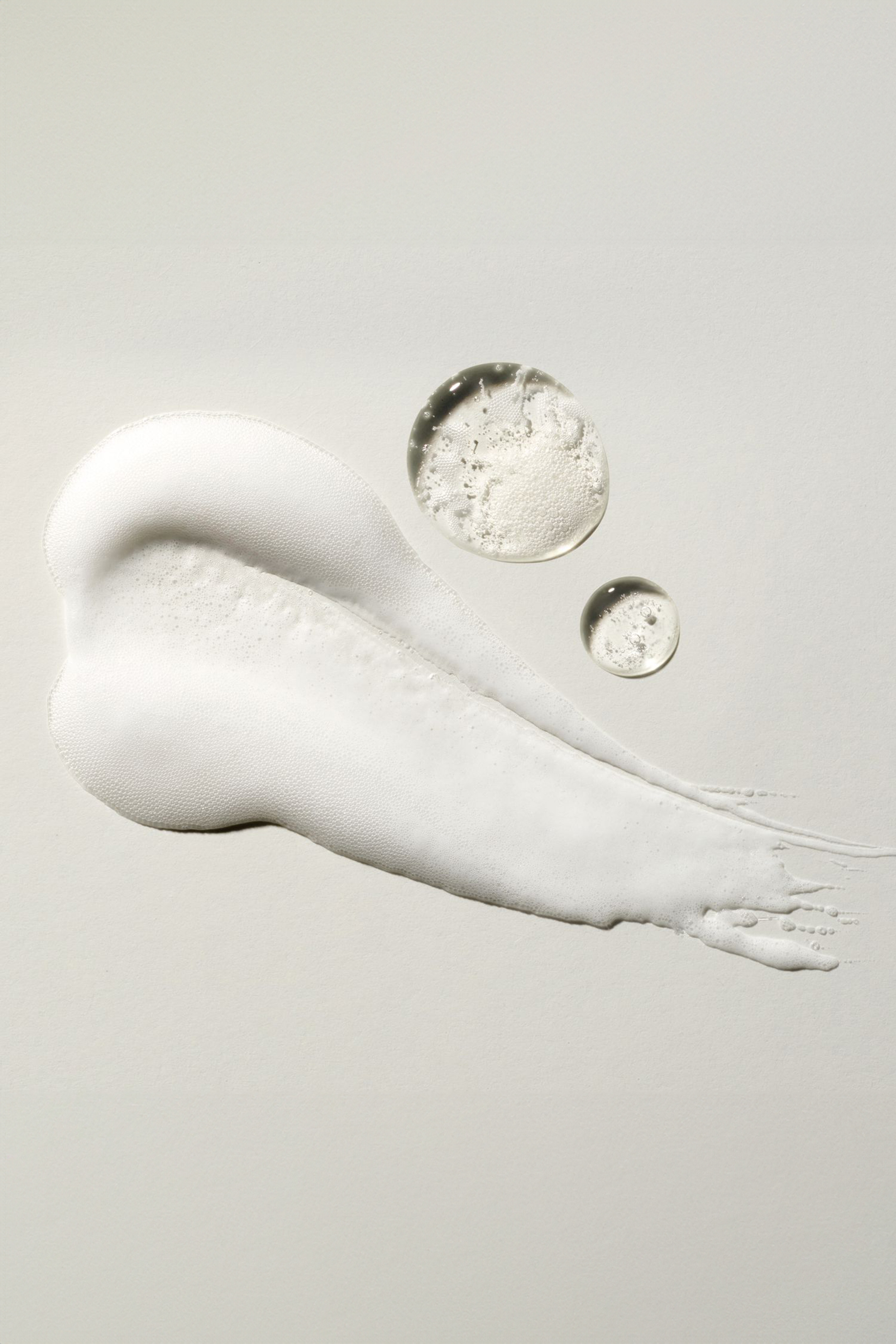 شاور جل رغوي بلاك عود اند باتشول- ذا ريتوال اوف عود