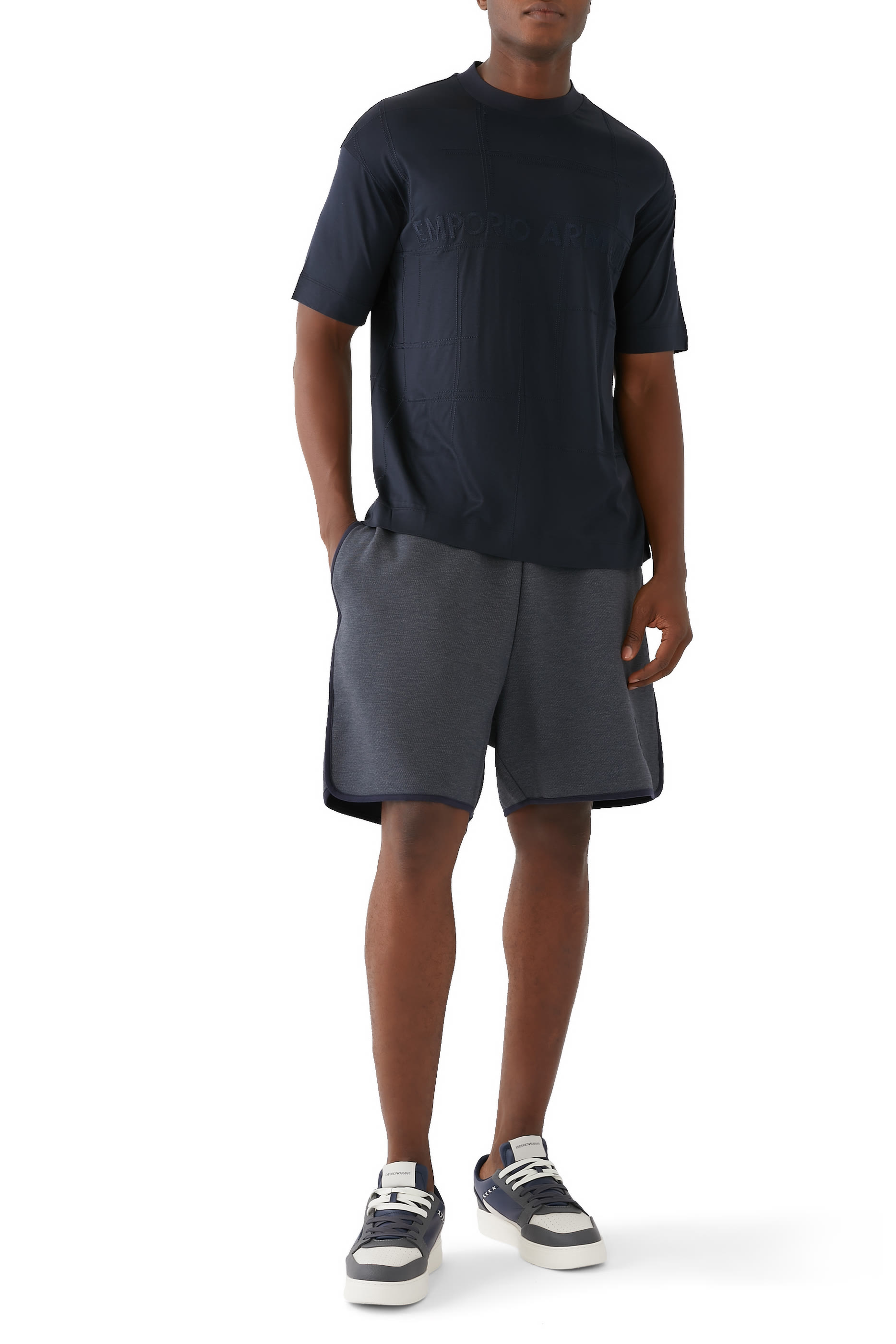 تيشيرت قطن بشعار الماركة