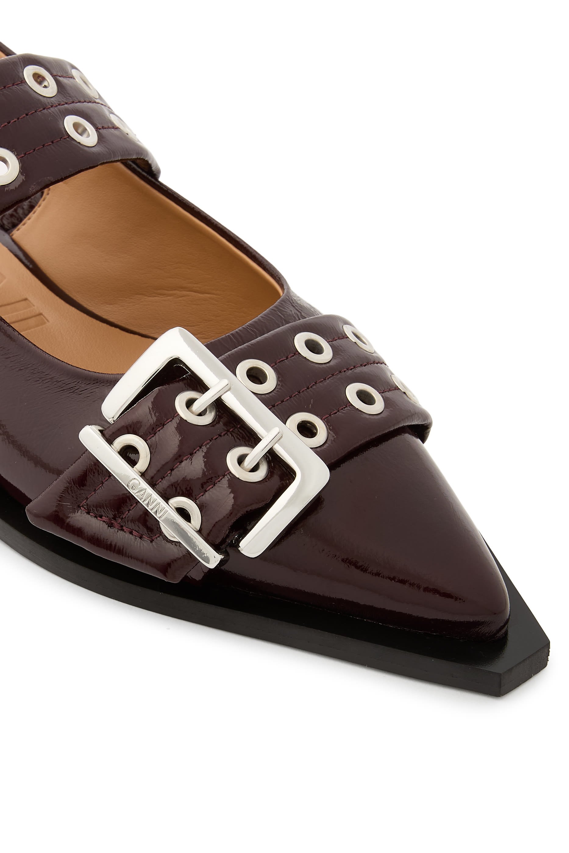 حذاء بالرينا فيمينن بإبزيم