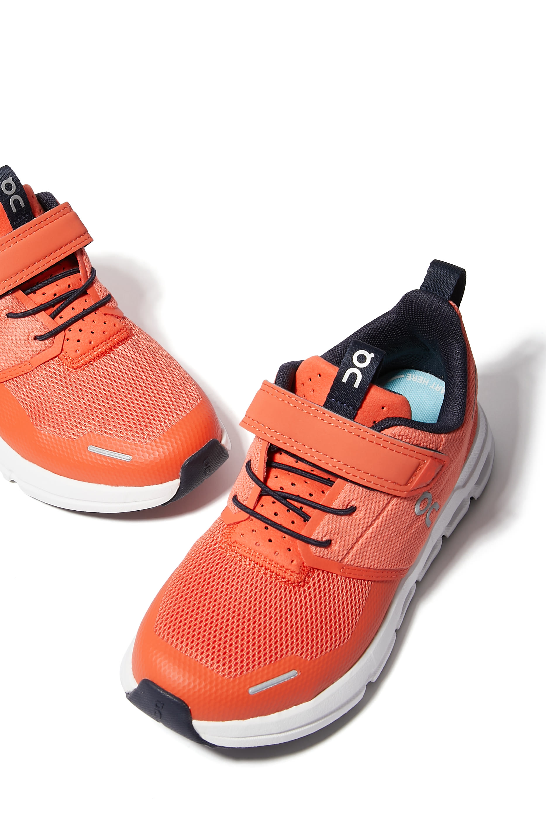 سنيكرز كلاود بلاي للأطفال