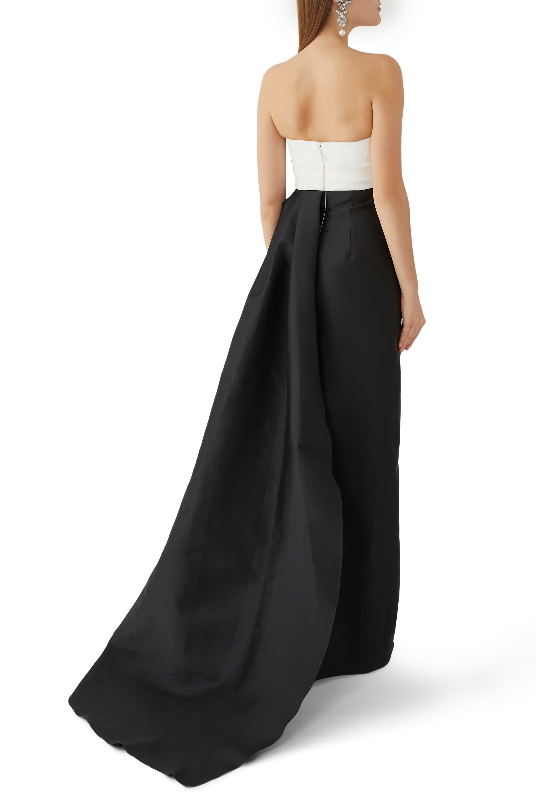 فستان سهرة بقصة مستقيمة وتصميم غير متماثل بربطة فيونكة