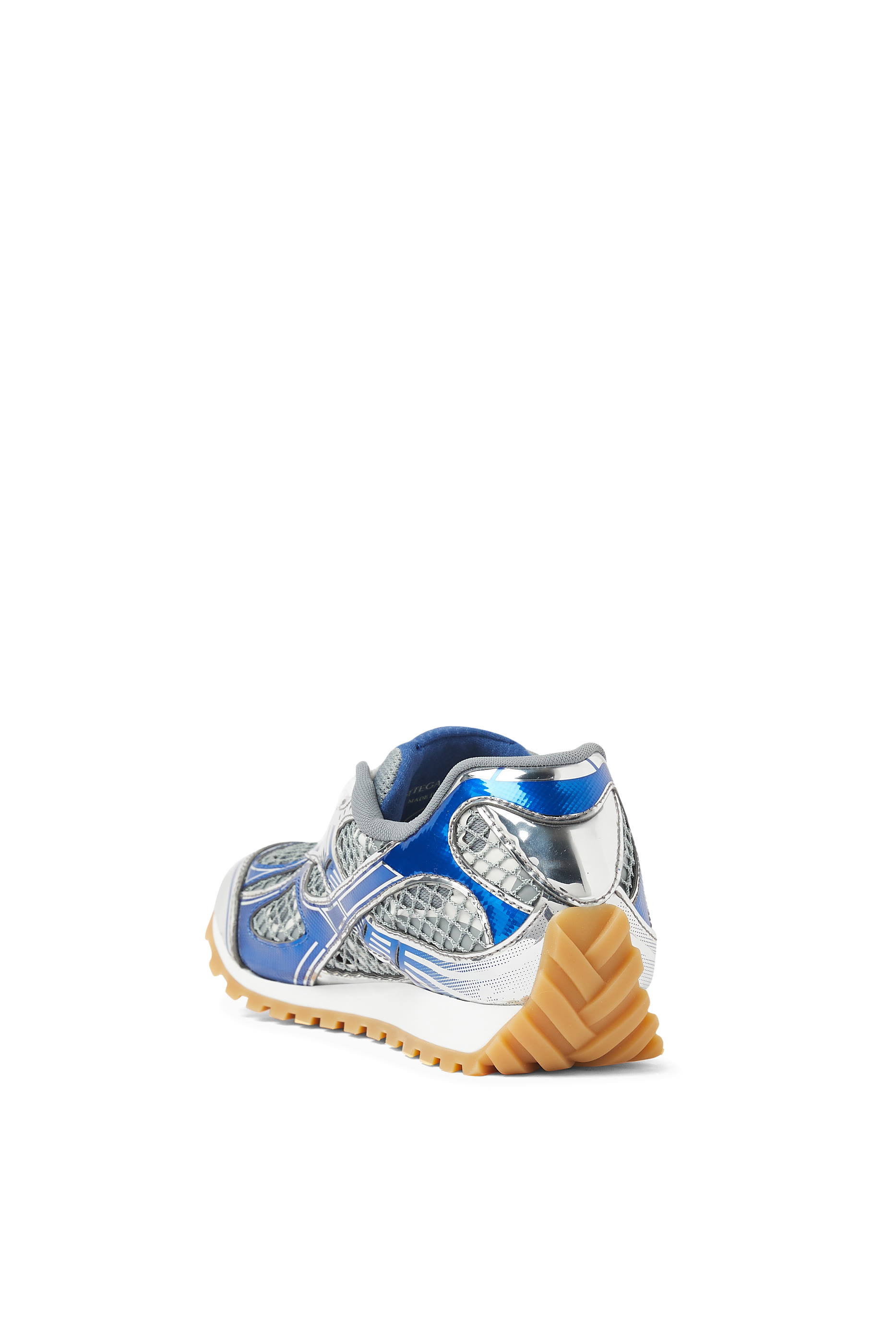 سنيكرز اوربيت