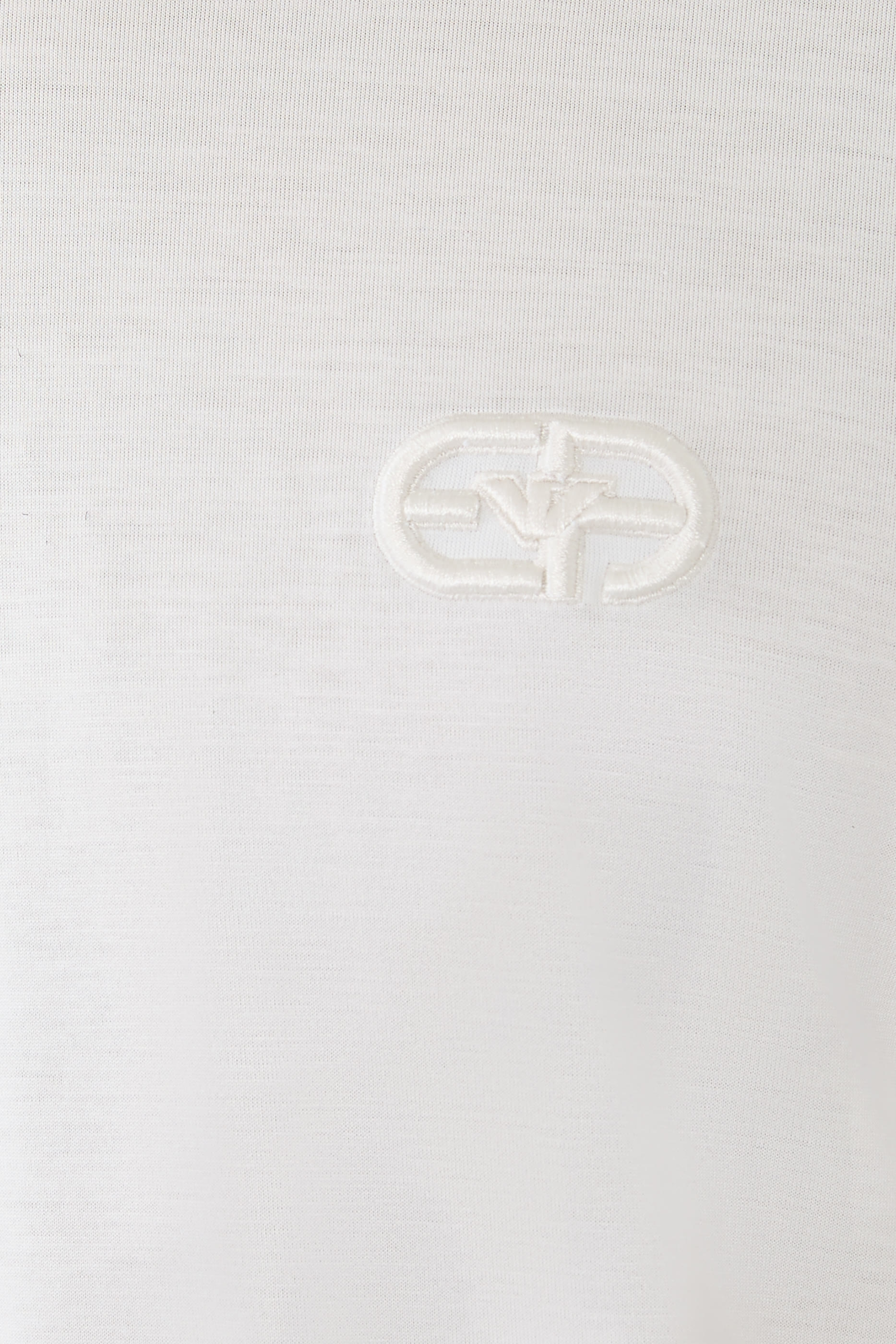 تيشيرت بشعار رأس النسر