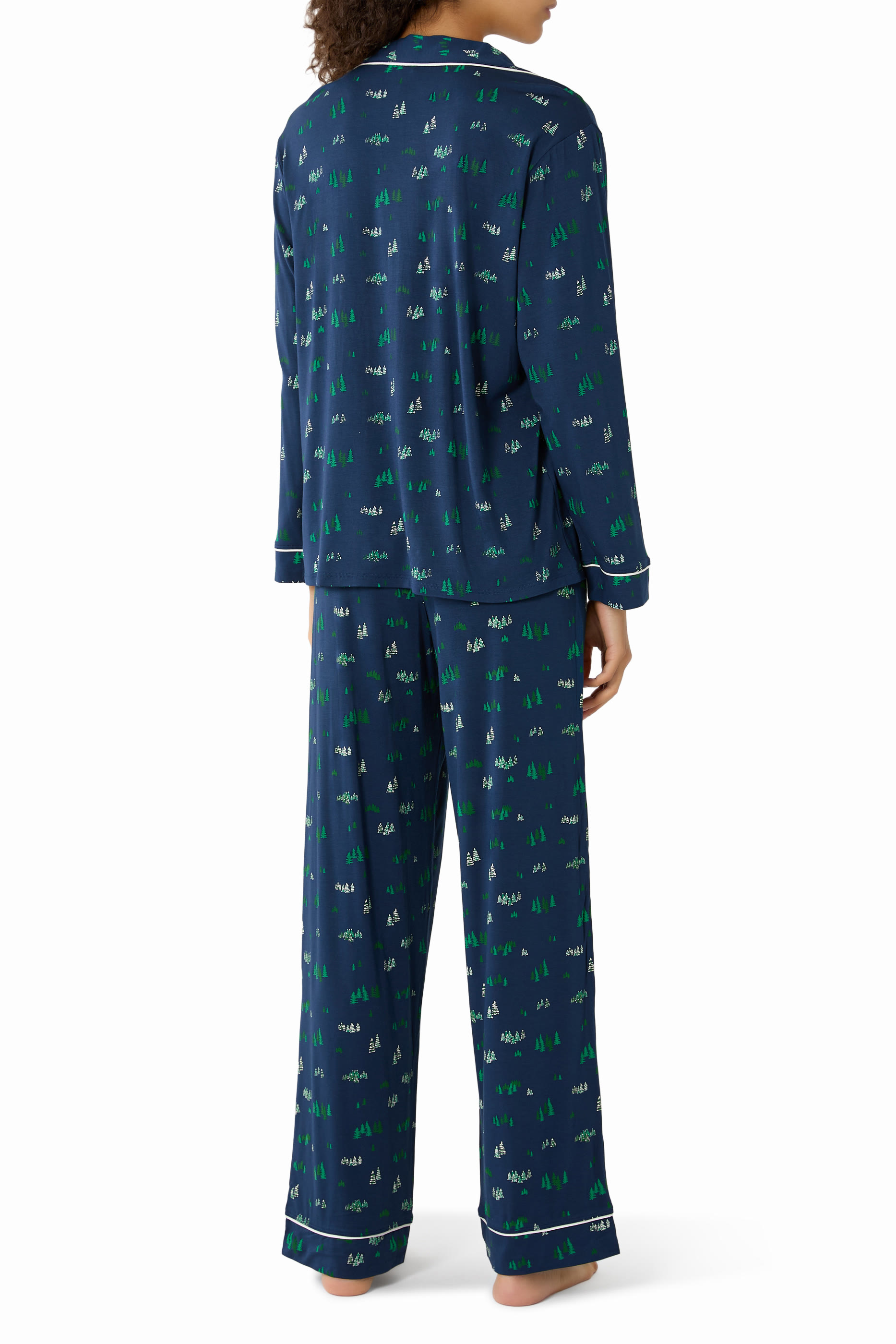 طقم بيجامة جيزيل بقصة طويلة ونقشة تينسيل مودال