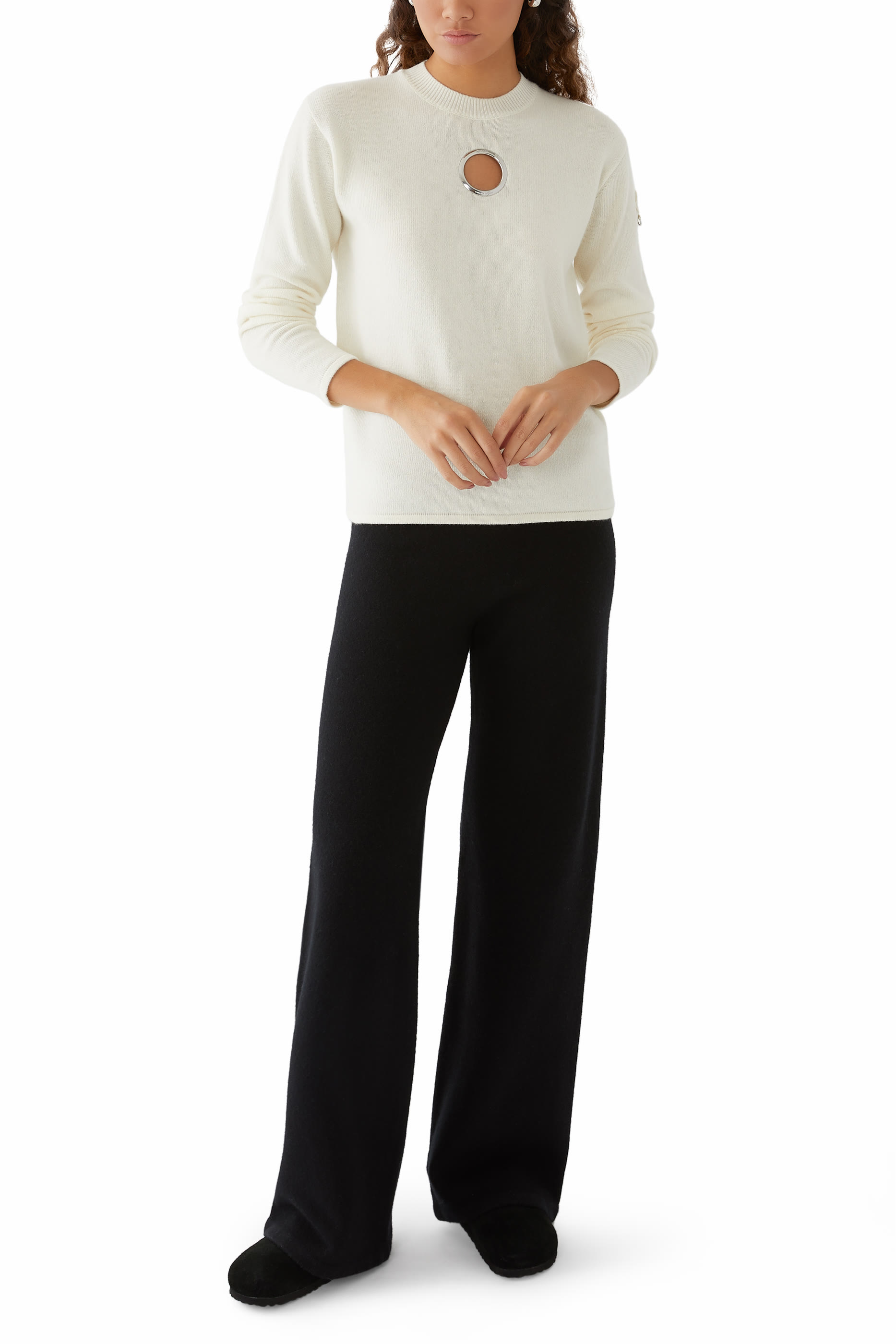 بلوزة منسوجة بتفاصيل ثقب