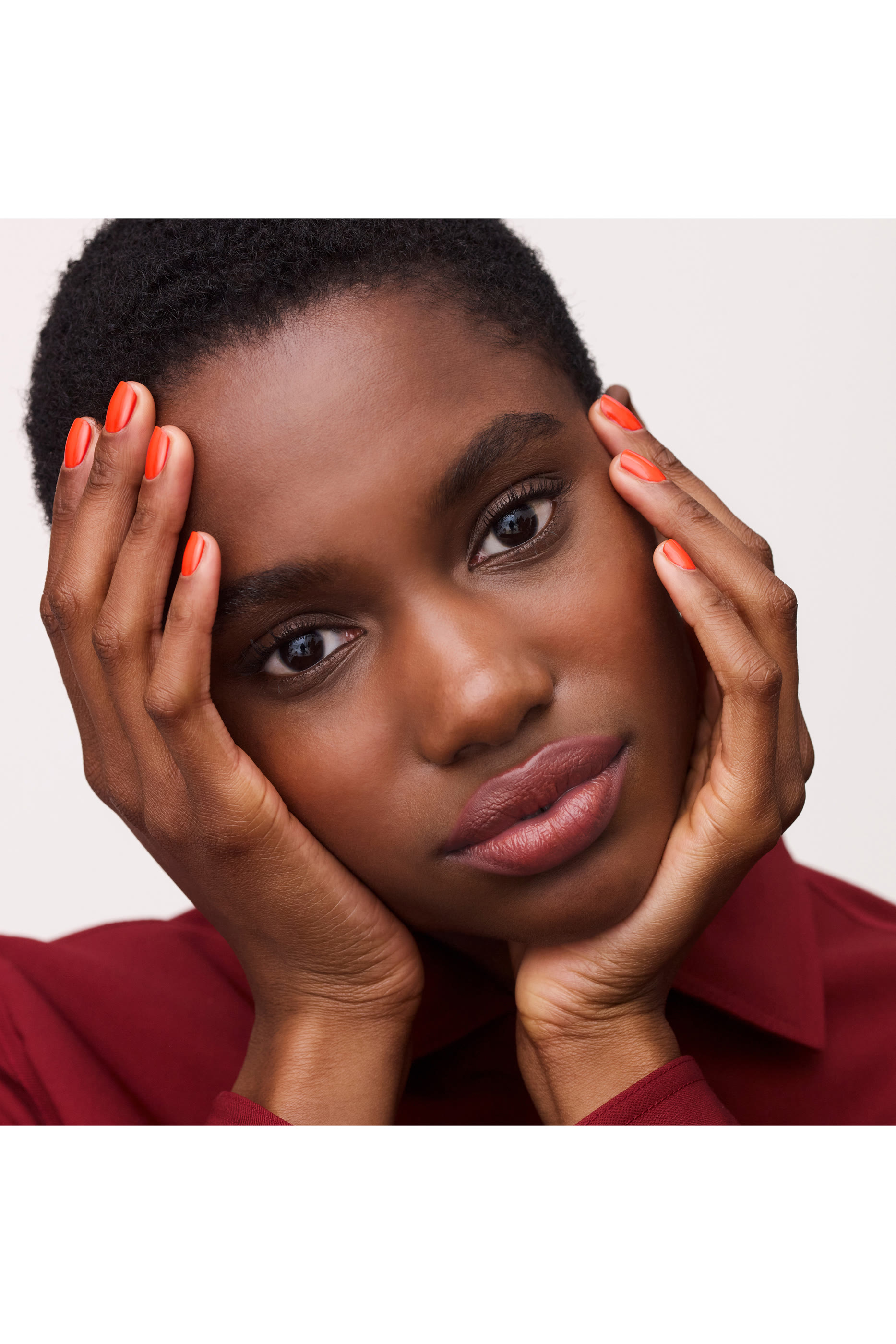 أيدي Herm&egrave;s, طلاء الأظافر,البنّي الرّمادي