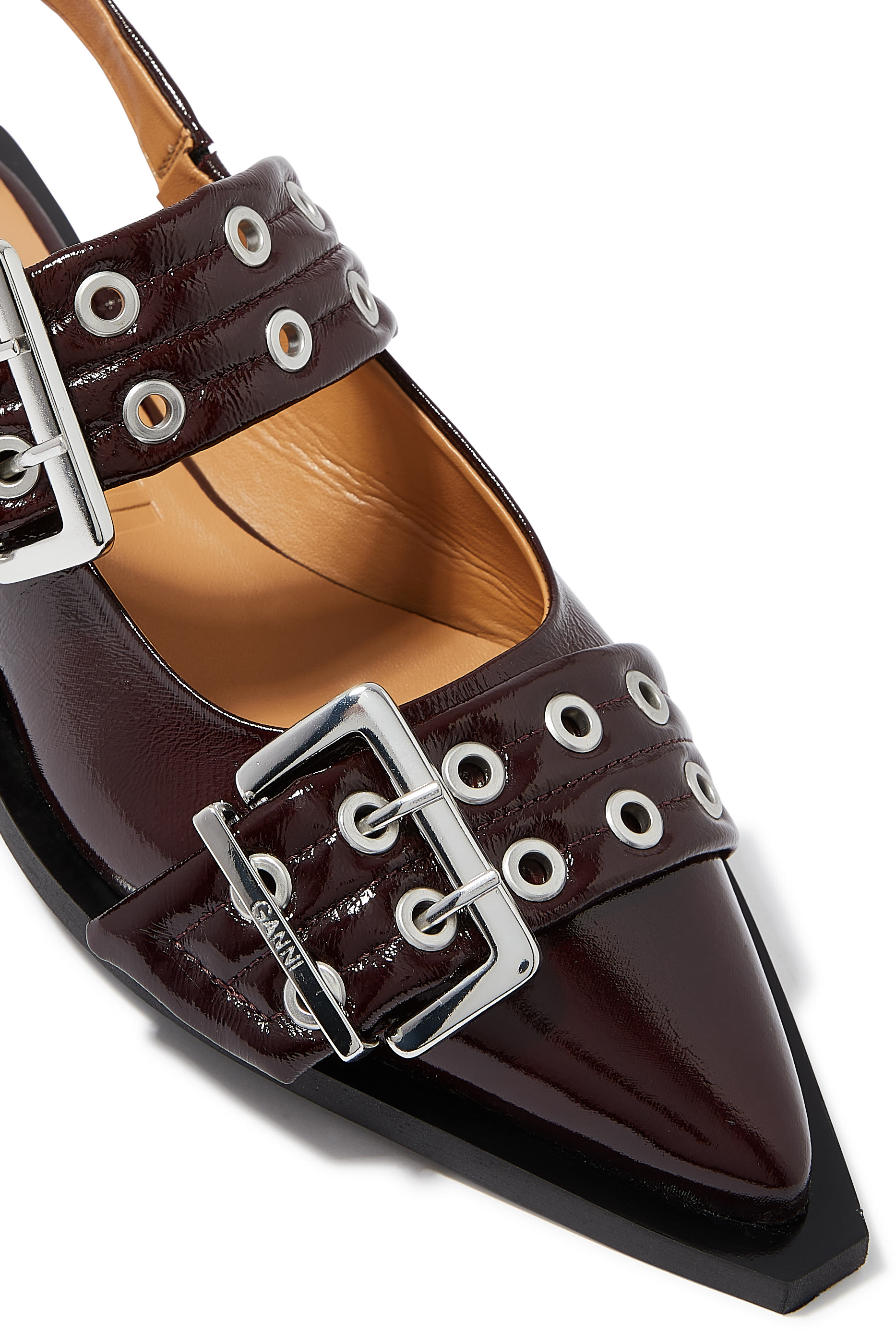 حذاء بالرينا فيمينن بإبزيم